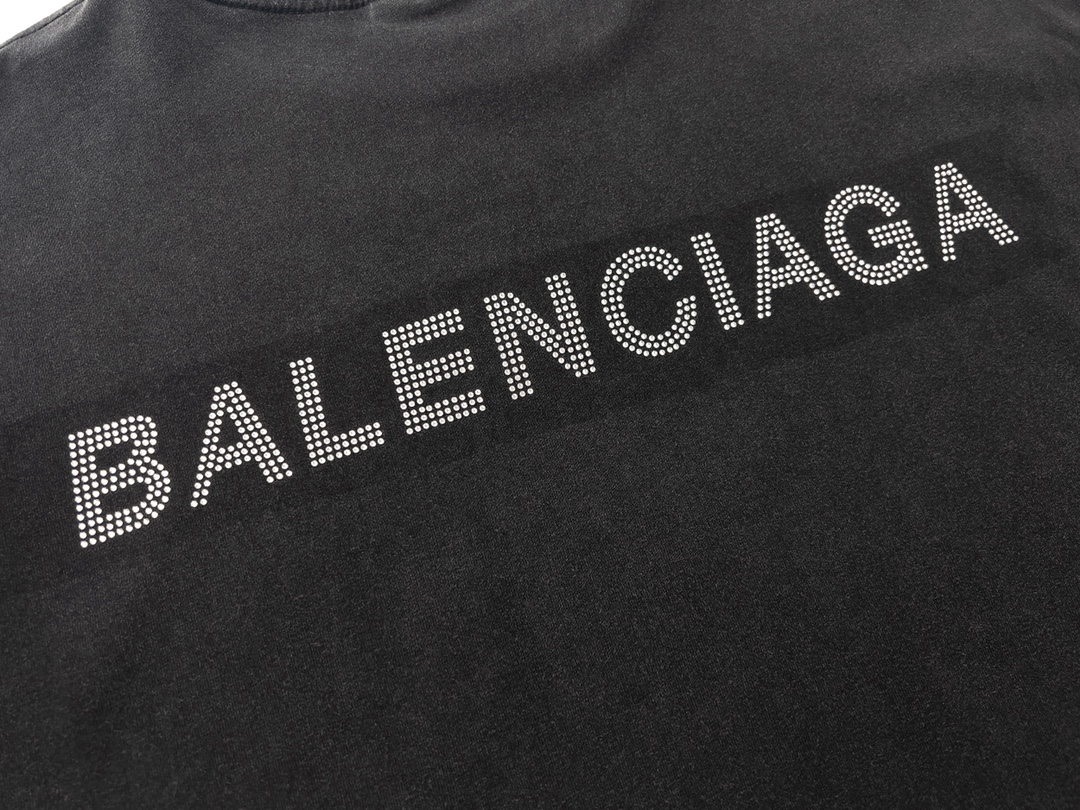 高版本BALENCIAGA/巴黎世家 背后LOGO烫钻洗水破洞短袖T恤