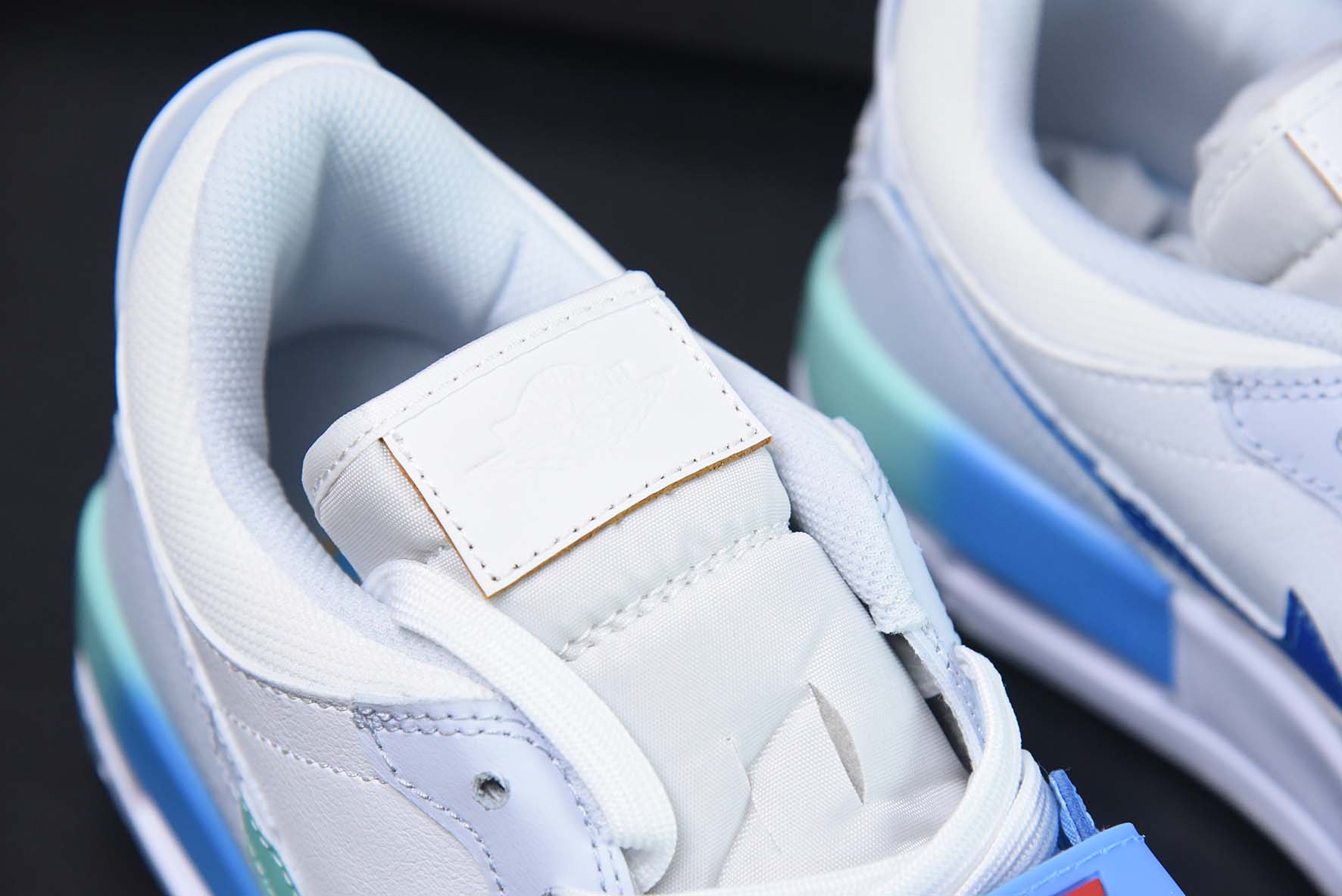 Air Jordan Legacy 312 low 灰蓝运动鞋 货号：FN8896 131