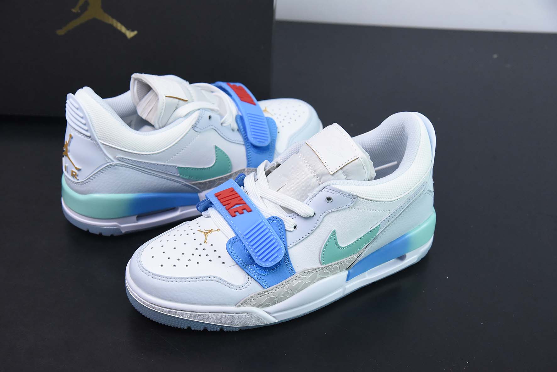 Air Jordan Legacy 312 low 灰蓝运动鞋 货号：FN8896 131