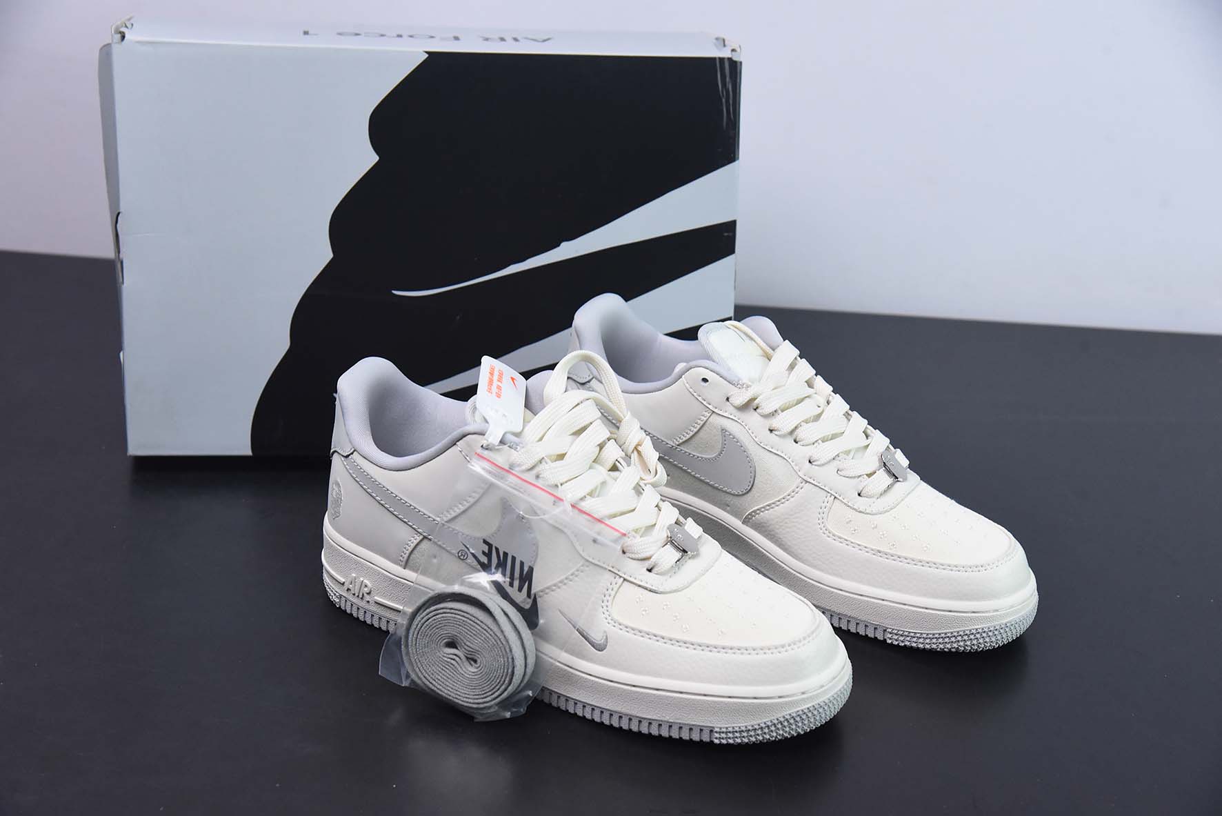 NIke Air Force 1 '07 Low “BAPE联名--米灰帆布”空军一号货号:BS9055-748