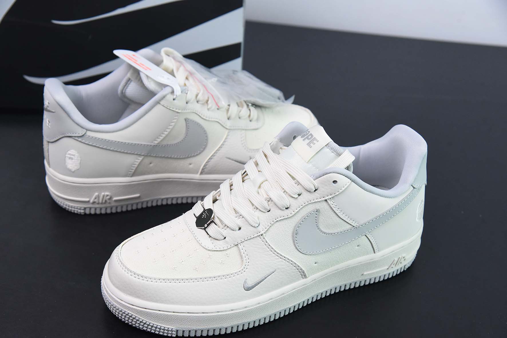 NIke Air Force 1 '07 Low “BAPE联名--米灰帆布”空军一号货号:BS9055-748