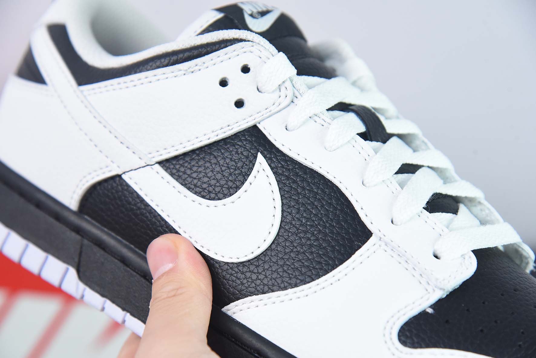 Nike SB Dunk Low"Reverse Panda"“白黑翻转熊猫”运动鞋 货号:FD9064-011