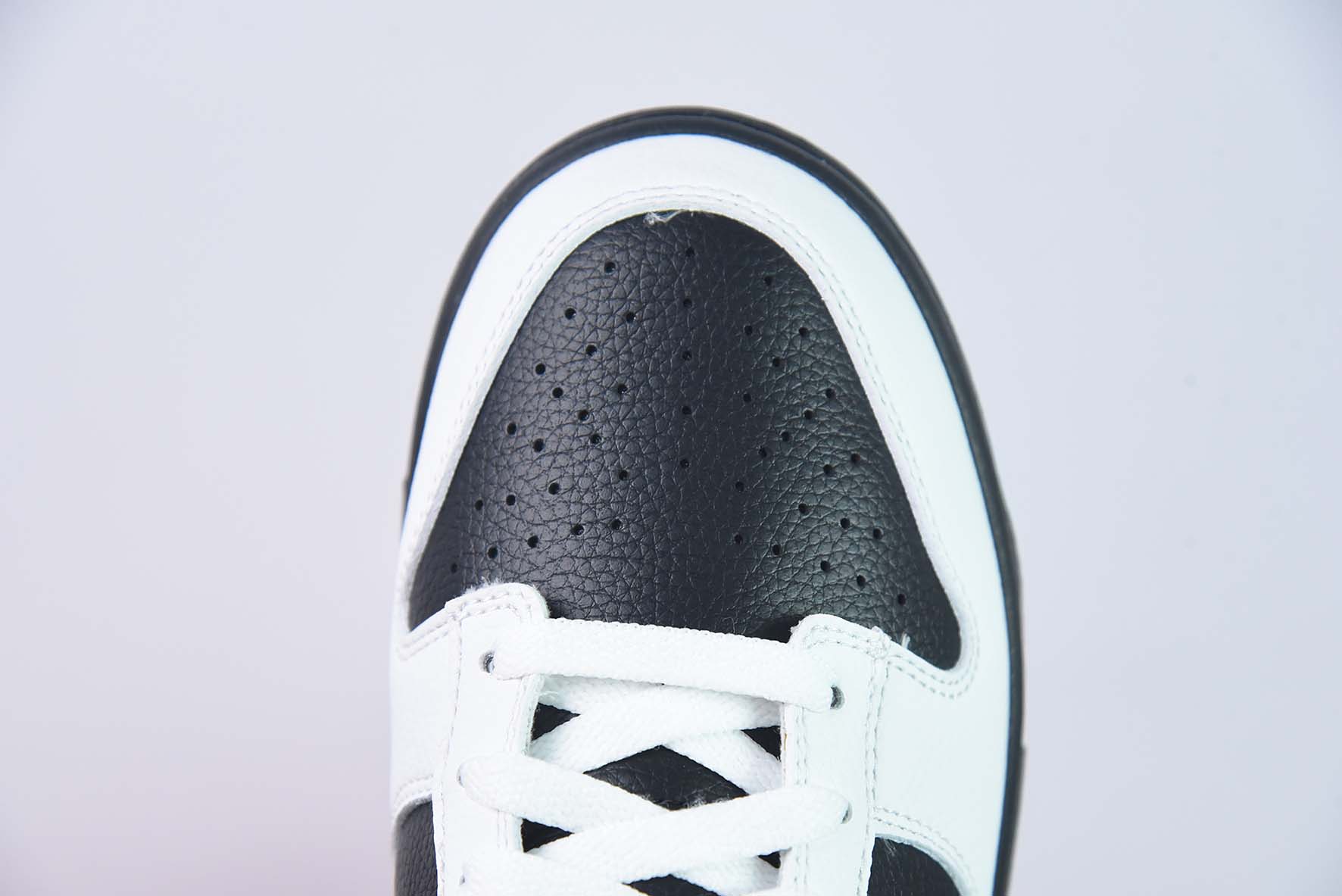 Nike SB Dunk Low"Reverse Panda"“白黑翻转熊猫”运动鞋 货号:FD9064-011