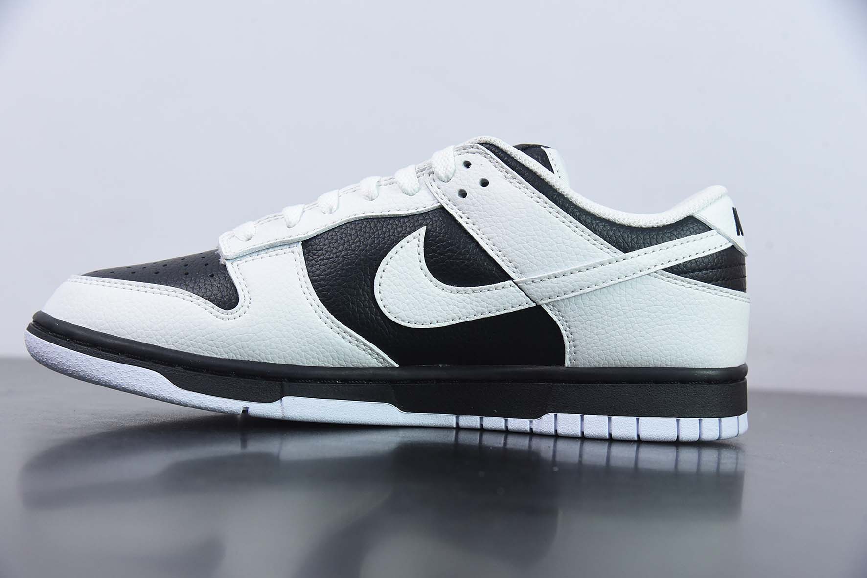 Nike SB Dunk Low"Reverse Panda"“白黑翻转熊猫”运动鞋 货号:FD9064-011