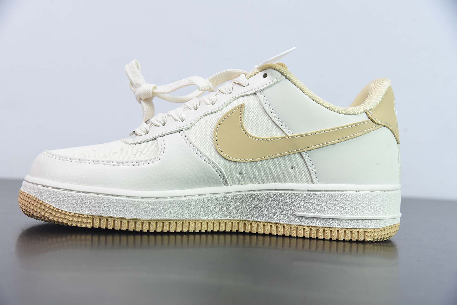 Nike Air Force 1 Low 空军一号低帮运动休闲板鞋猿人头联名 双勾 米白黄色 货号:BS9055 747
