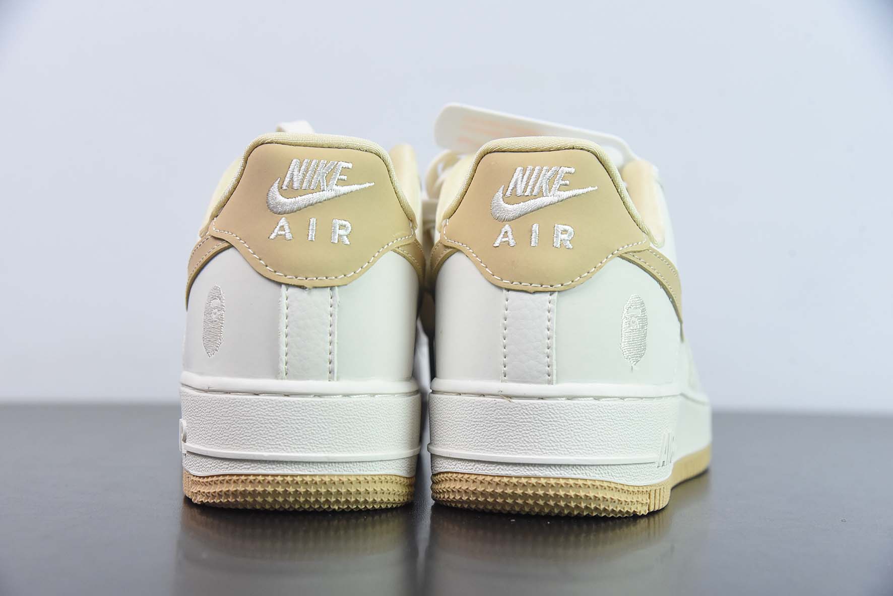 Nike Air Force 1 Low 空军一号低帮运动休闲板鞋猿人头联名 双勾 米白黄色 货号:BS9055 747