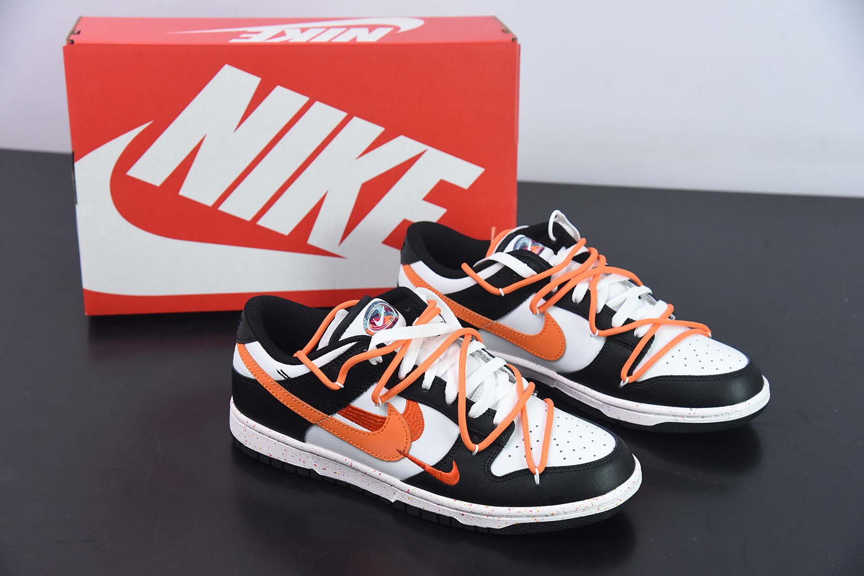 Nike SB Dunk Low 三勾解构抽绳鞋带 黑白橙色 货号:FD4623 144