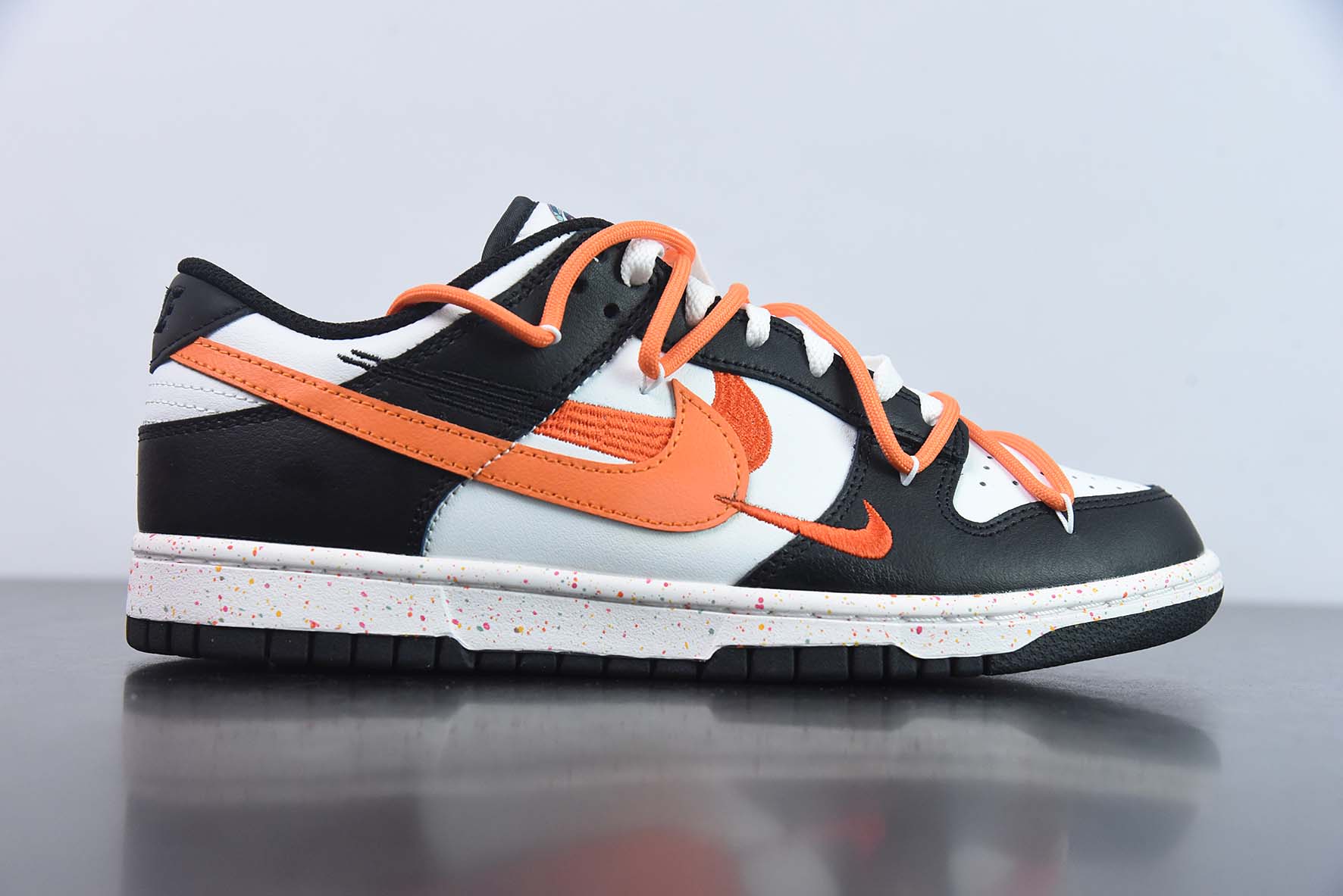 Nike SB Dunk Low 三勾解构抽绳鞋带 黑白橙色 货号:FD4623 144