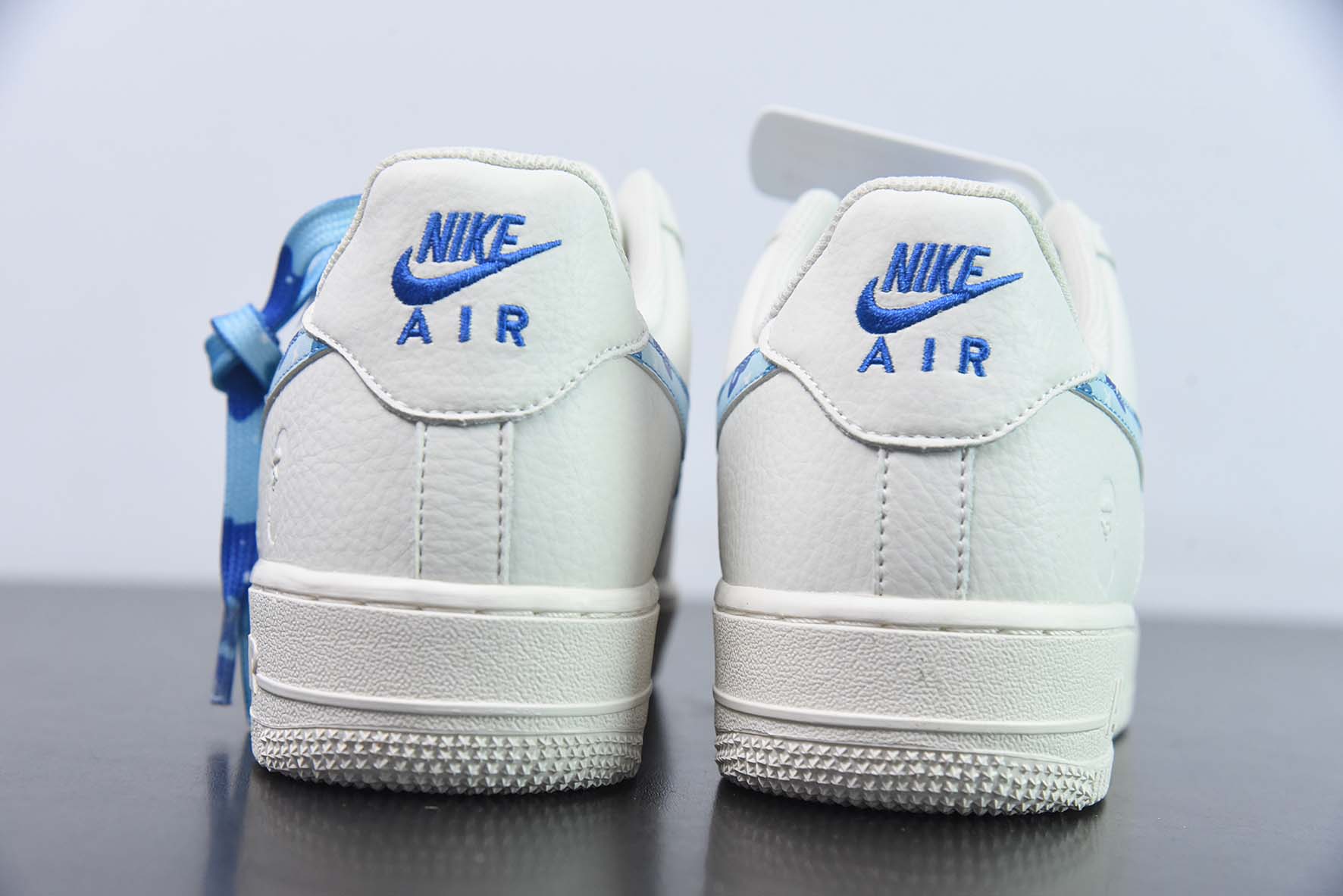Nk Air Force 1'07 Low 猿人头联名 空军一号低帮休闲板鞋 货号：AA1356-116
