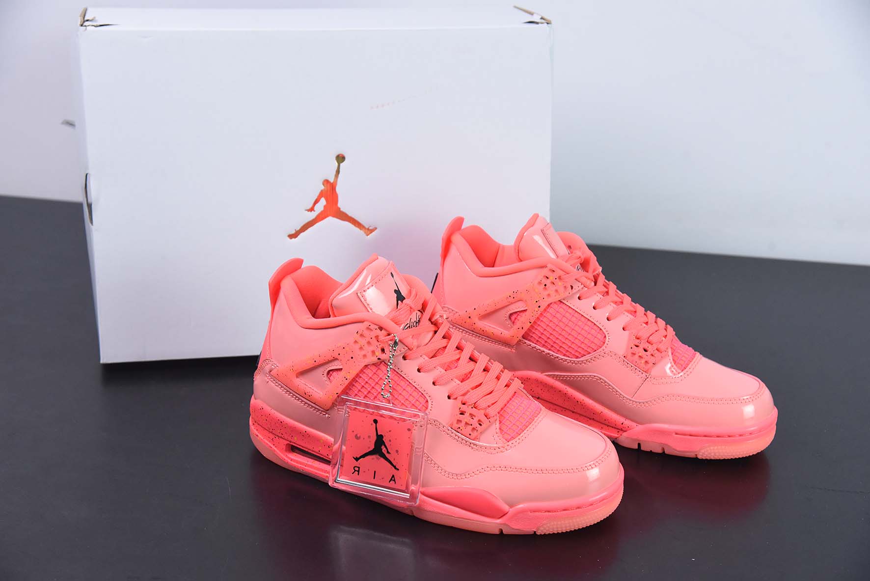 Air Jordan 4 NRG“Hot Punch” AJ4系列 骚粉漆皮运动鞋 货号：AQ9128 600