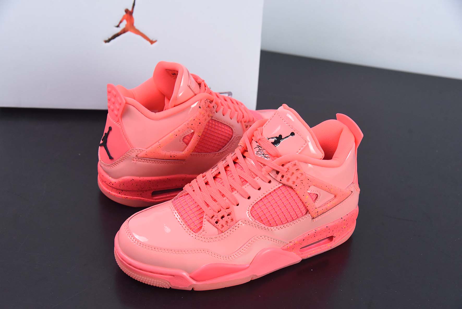 Air Jordan 4 NRG“Hot Punch” AJ4系列 骚粉漆皮运动鞋 货号：AQ9128 600