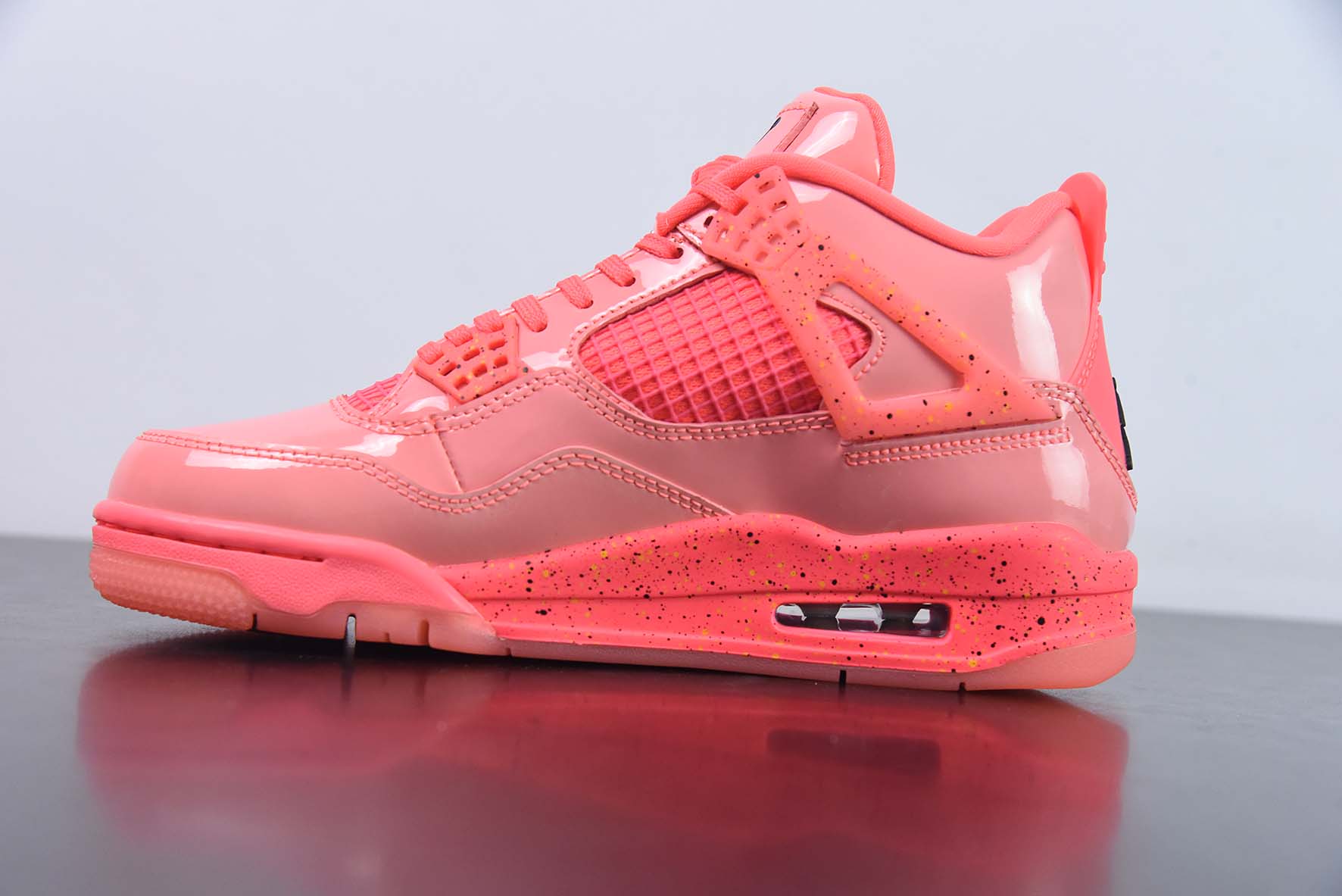 Air Jordan 4 NRG“Hot Punch” AJ4系列 骚粉漆皮运动鞋 货号：AQ9128 600