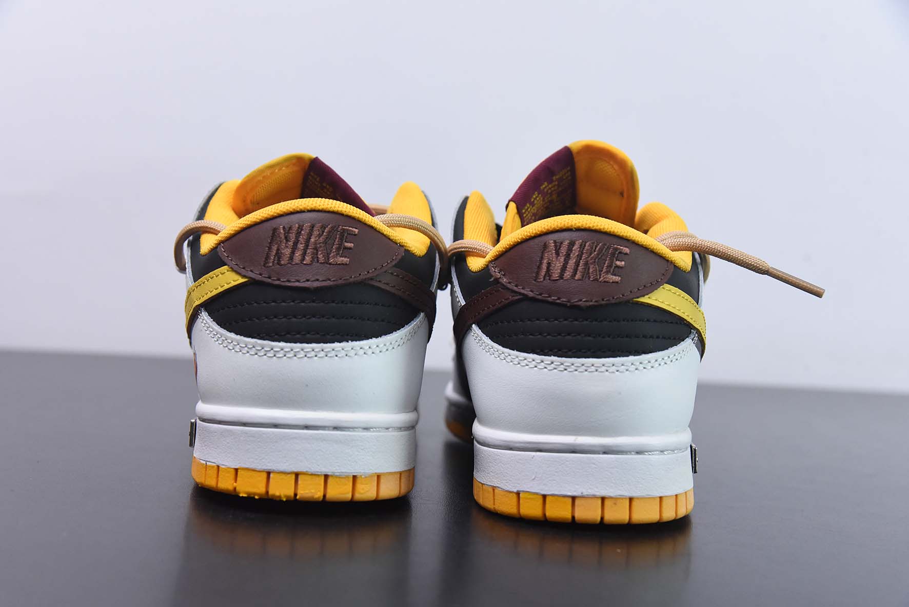 NIKE SB Dunk Low 定制白黑黄绑带解构低帮运动鞋