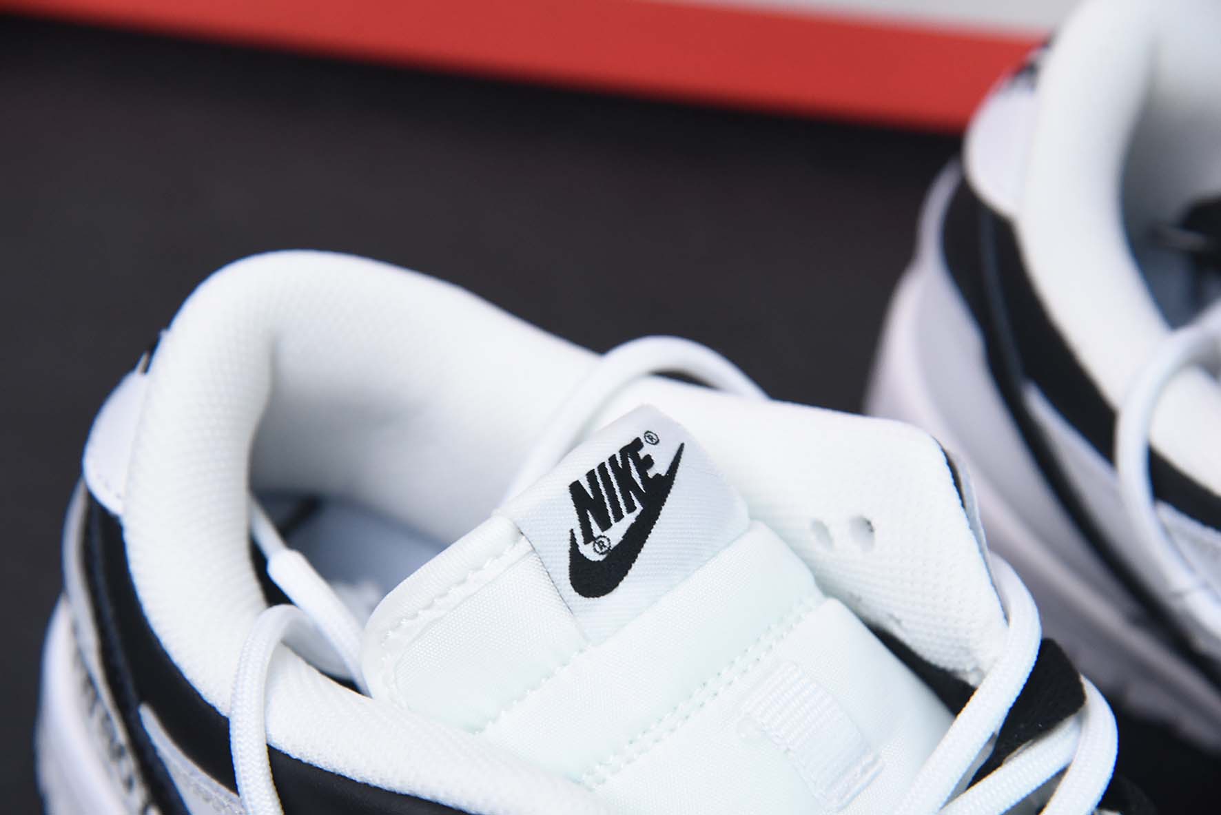 NK Dunk Low SB低帮解构绑带黑白灰低帮运动鞋 货号：DJ6188-101