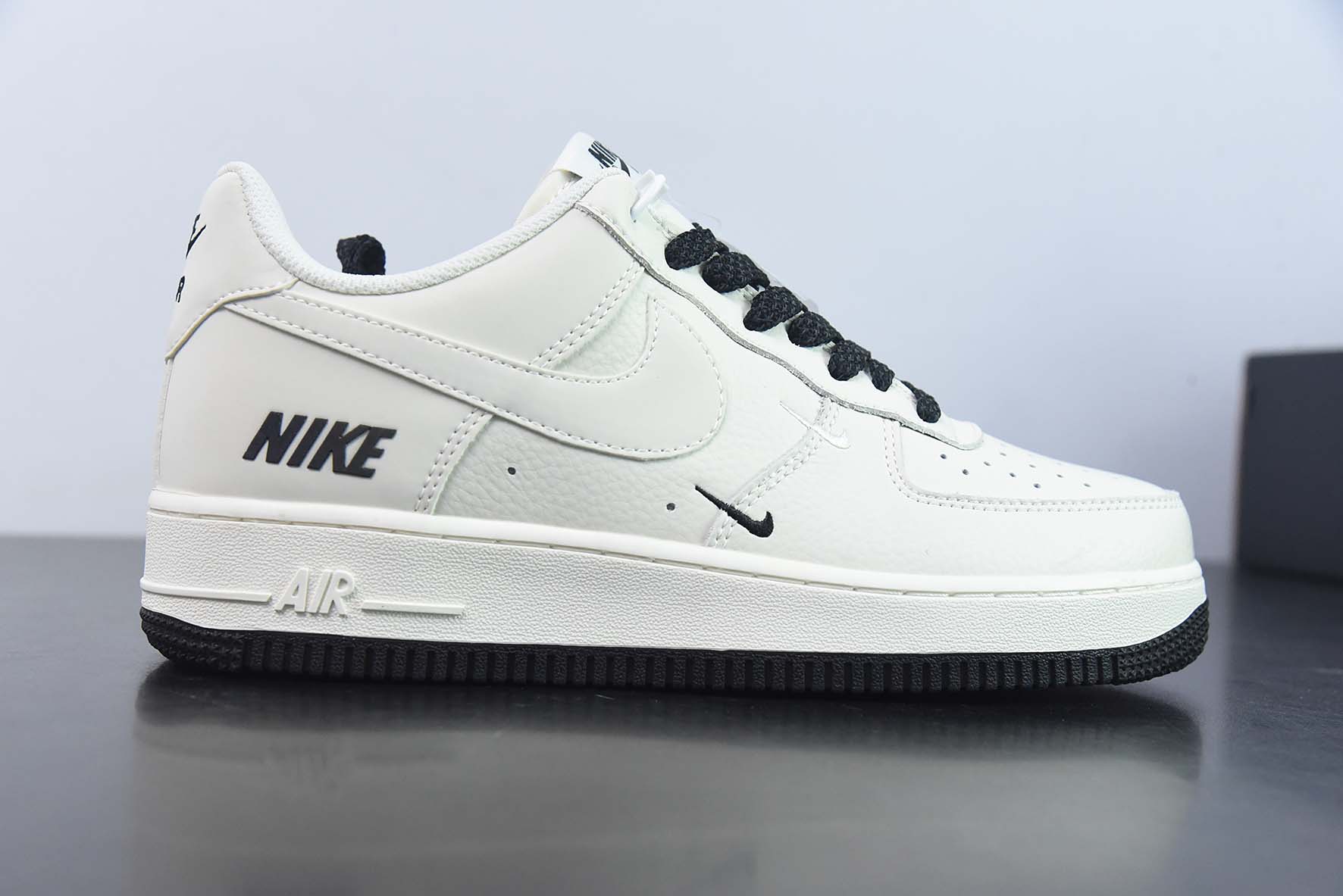 Nk Air Force 1'07 Low 三勾系列 米黑经典 空军一号低帮休闲板鞋 货号:TV2306-257