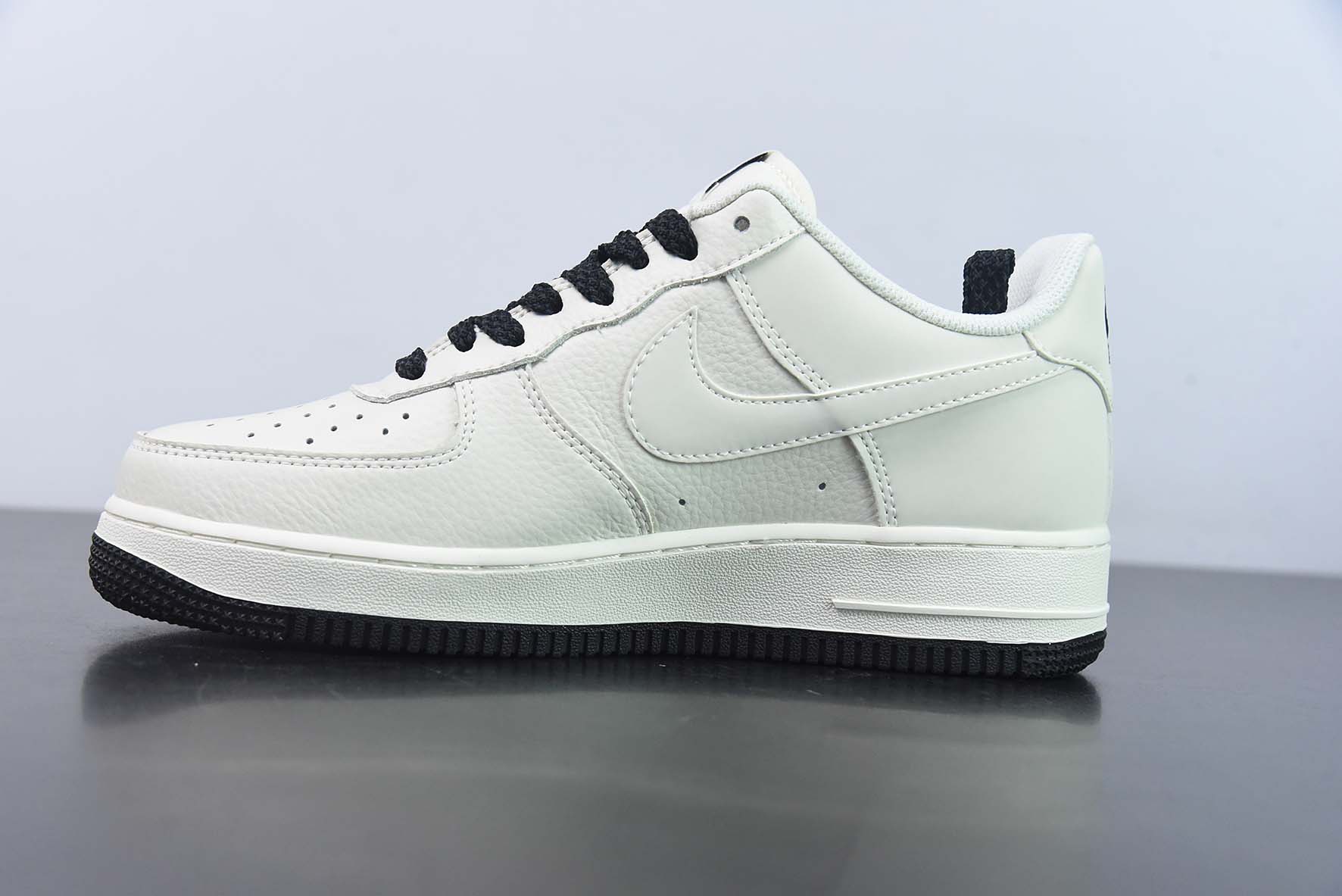 Nk Air Force 1'07 Low 三勾系列 米黑经典 空军一号低帮休闲板鞋 货号:TV2306-257