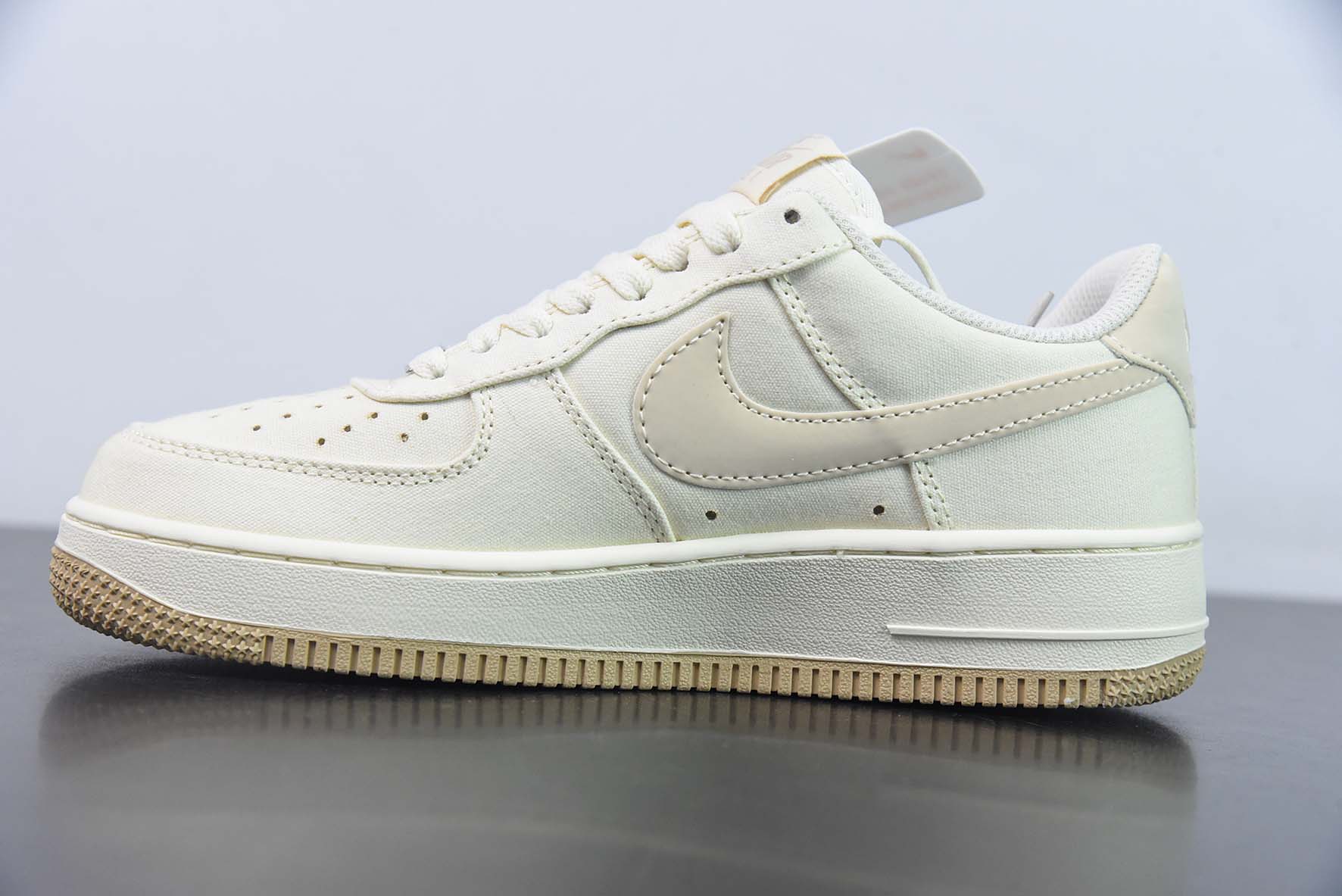 Nk Air Force 1'07 Low 卡其小勾 布面 空军一号低帮休闲板鞋 货号:ME0112-577