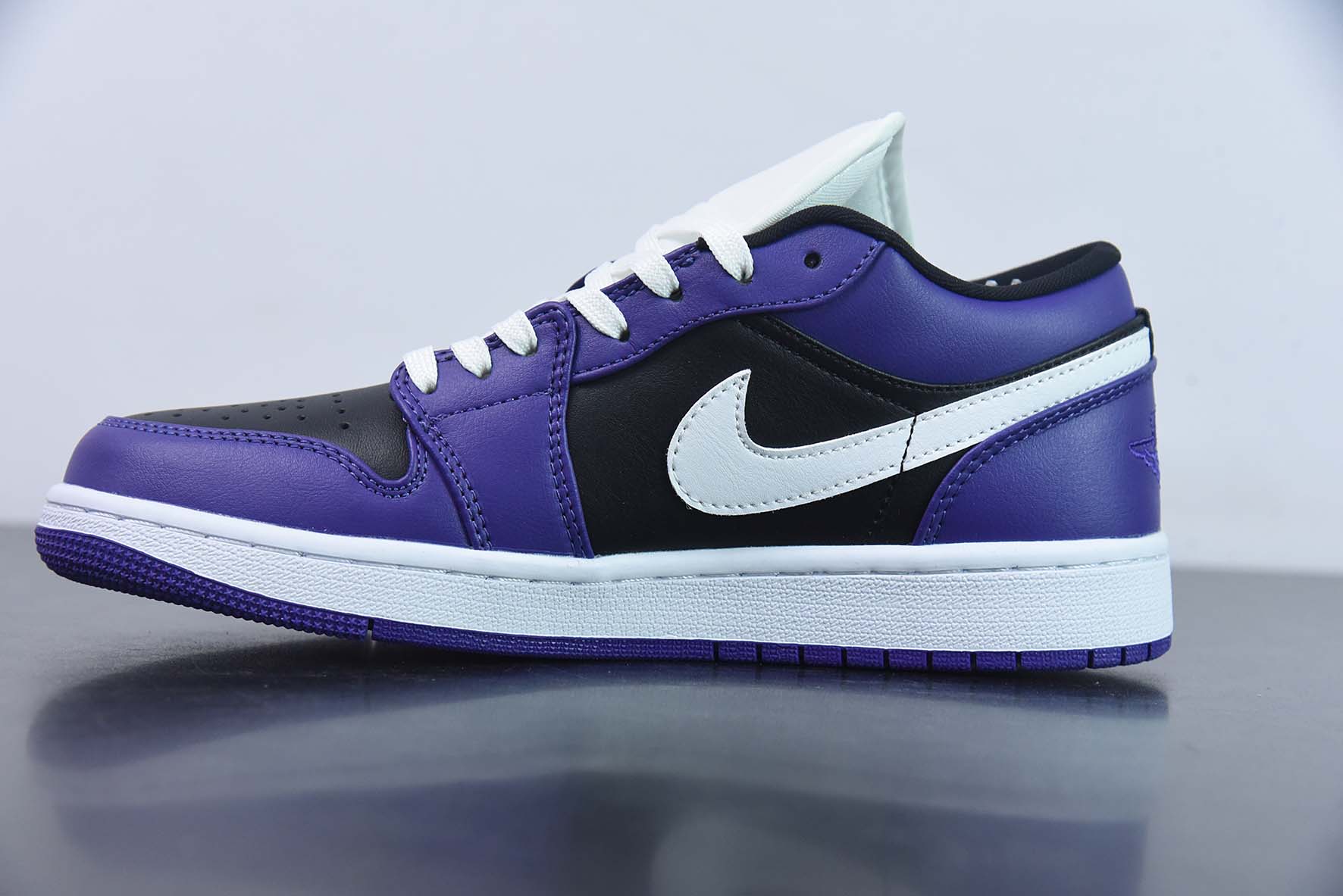 Air Jordan AJ1 Low 低帮 白钩黑紫脚趾 货号553558-501