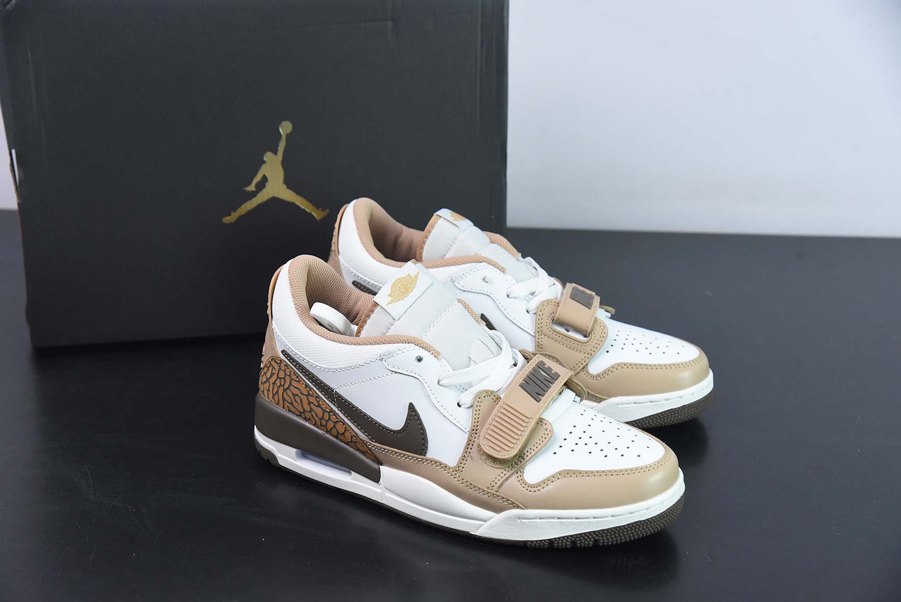Air Jordan Legacy AJ312 Low 魔术贴三合一板鞋 货号:FQ6859-201