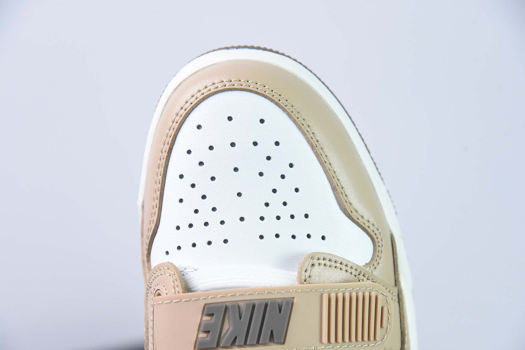 Air Jordan Legacy AJ312 Low 魔术贴三合一板鞋 货号:FQ6859-201