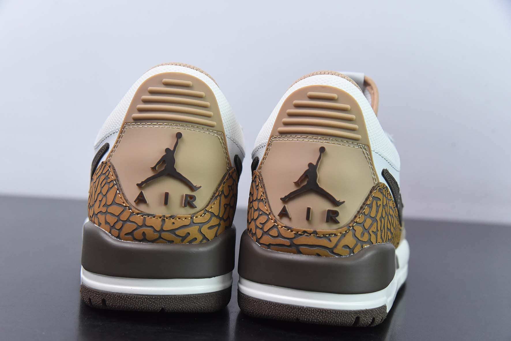 Air Jordan Legacy AJ312 Low 魔术贴三合一板鞋 货号:FQ6859-201