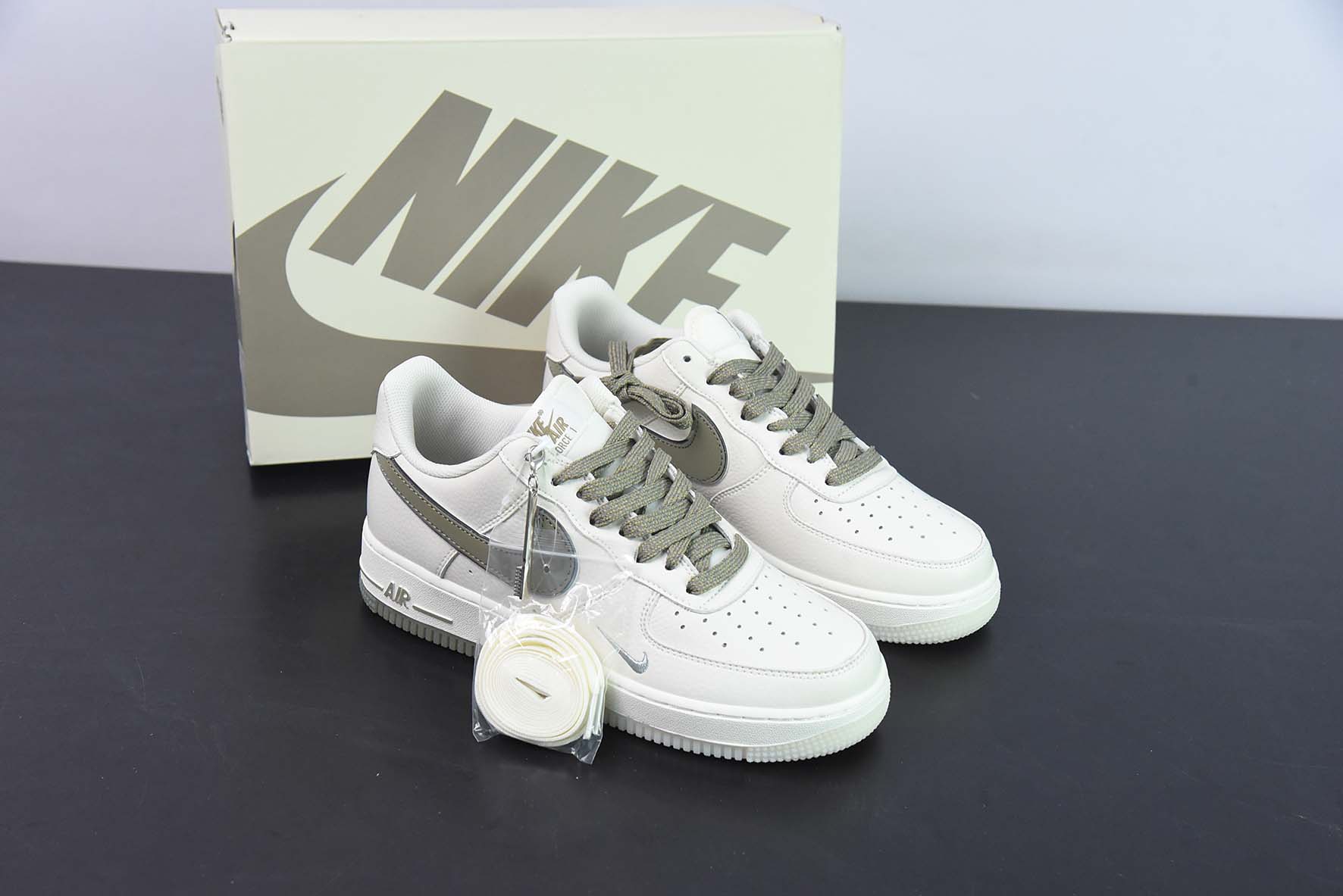 Nike Air Force 1 Low 米绿满天星空军一号低帮 货号：JJ0253-006