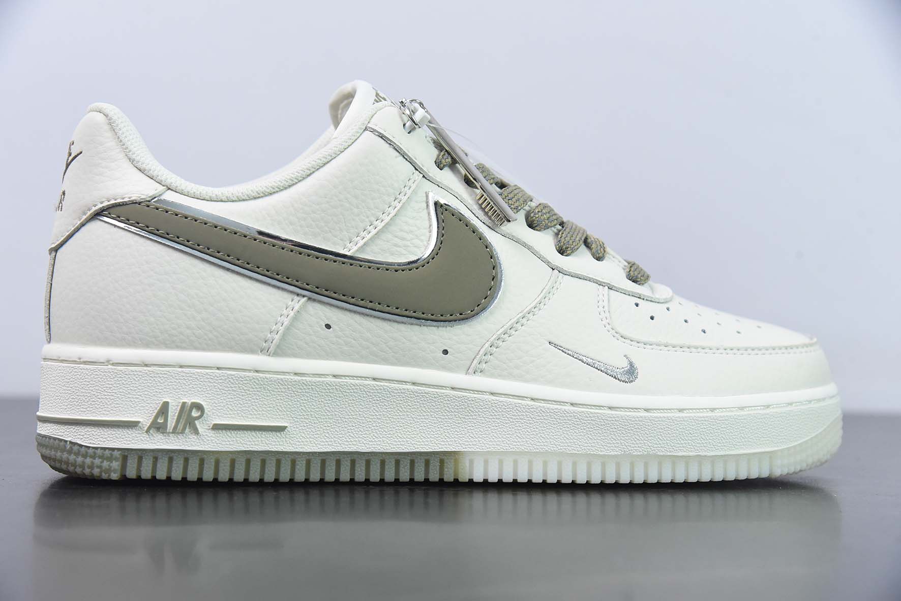 Nike Air Force 1 Low 米绿满天星空军一号低帮 货号：JJ0253-006