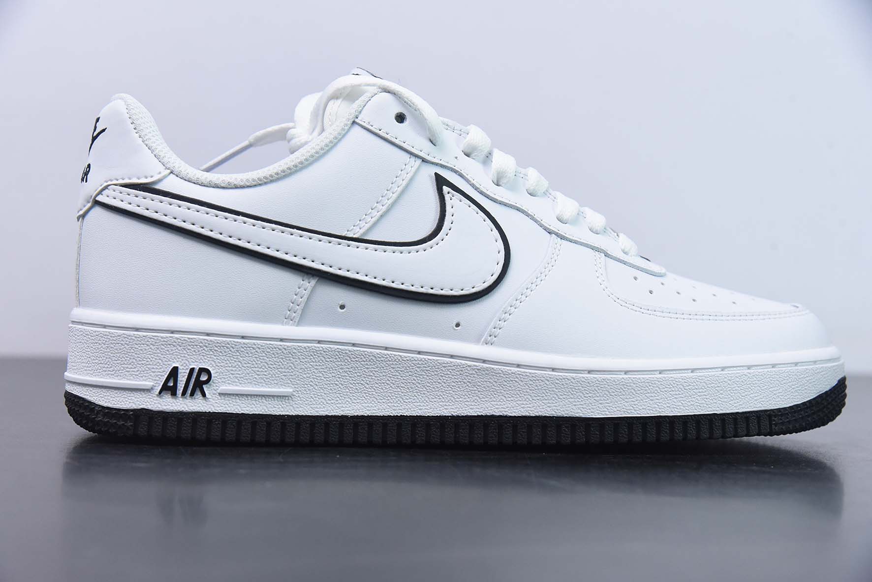 Nike Air Force 1 Low 白黑 空军一号低帮运动休闲板鞋货号:DV0788-103