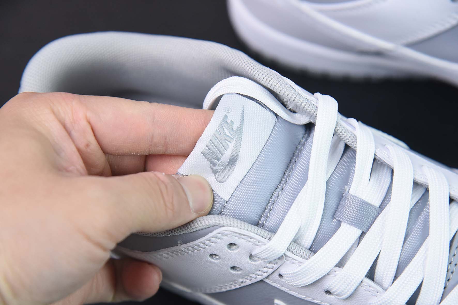 Nike Dunk Low 低帮休闲板鞋 白灰 货号：DJ6188-003
