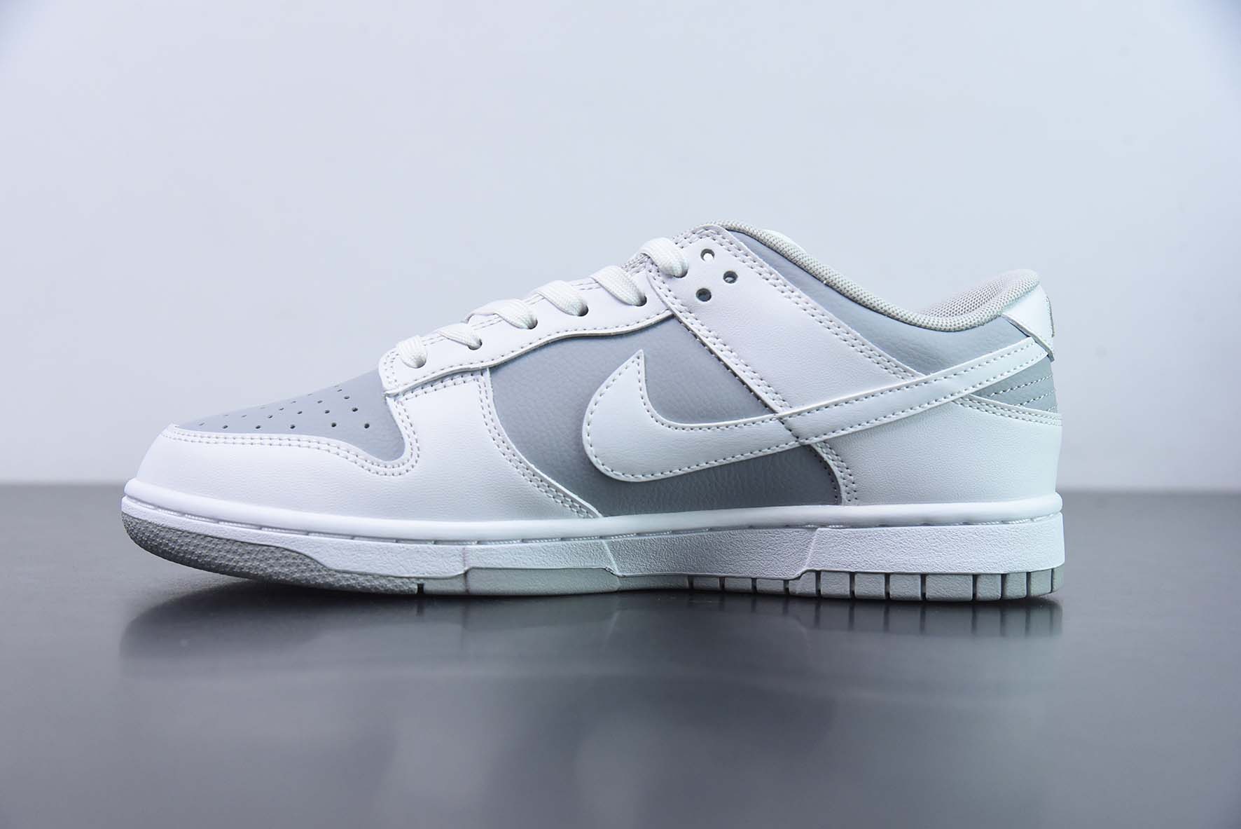 Nike Dunk Low 低帮休闲板鞋 白灰 货号：DJ6188-003