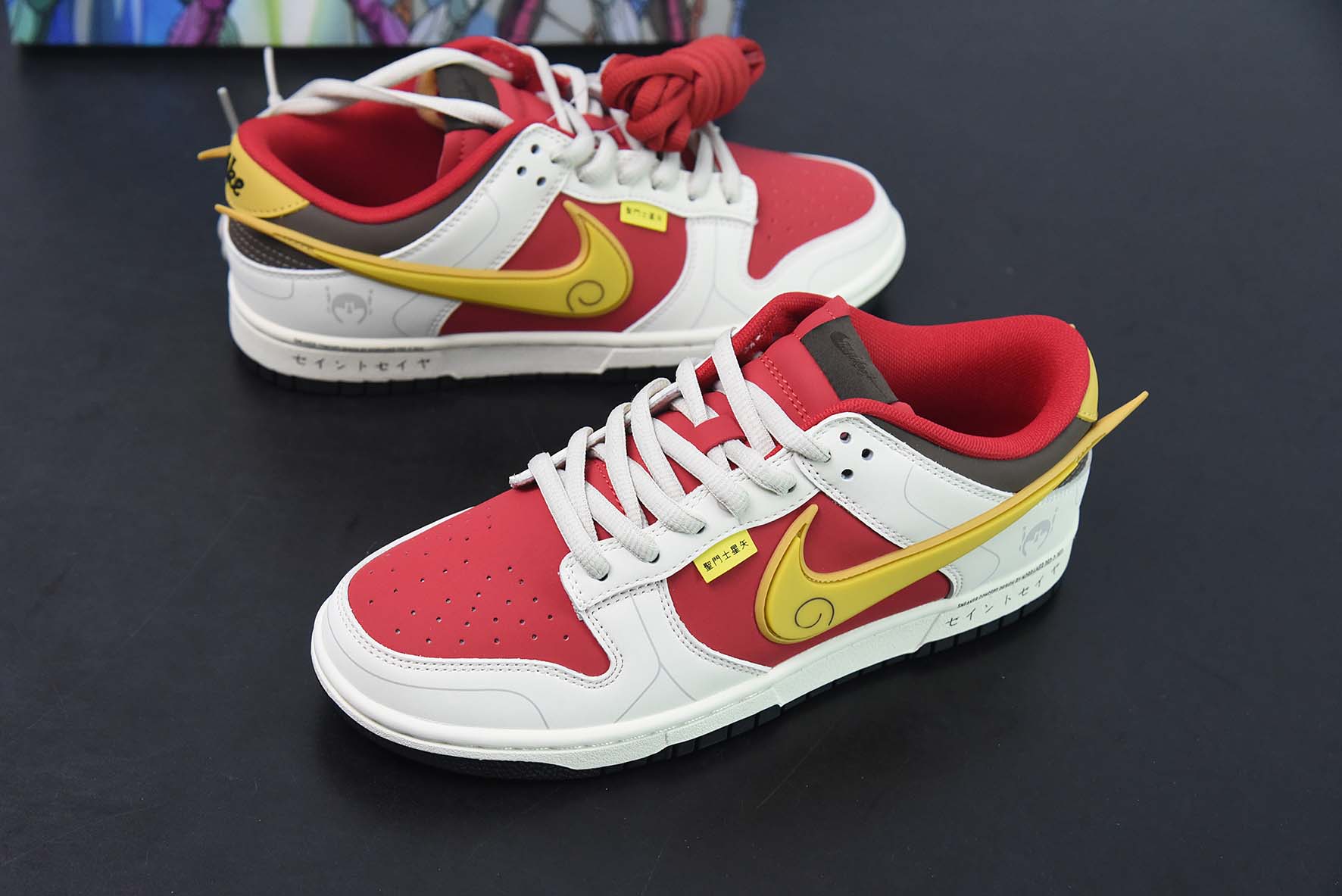 Nike SB Dunk Low 米白红黄 圣斗士星矢低帮运动鞋 货号：ZD2356-157