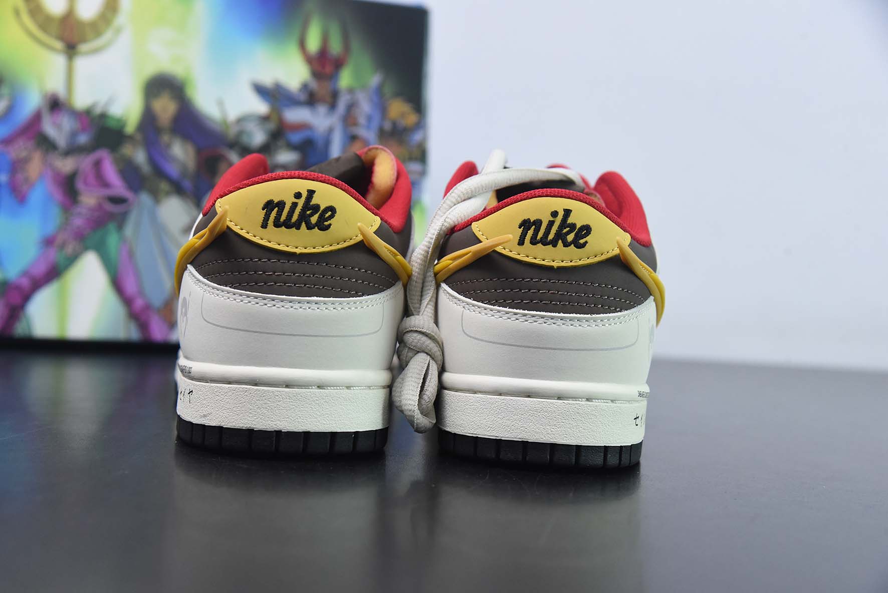 Nike SB Dunk Low 米白红黄 圣斗士星矢低帮运动鞋 货号：ZD2356-157