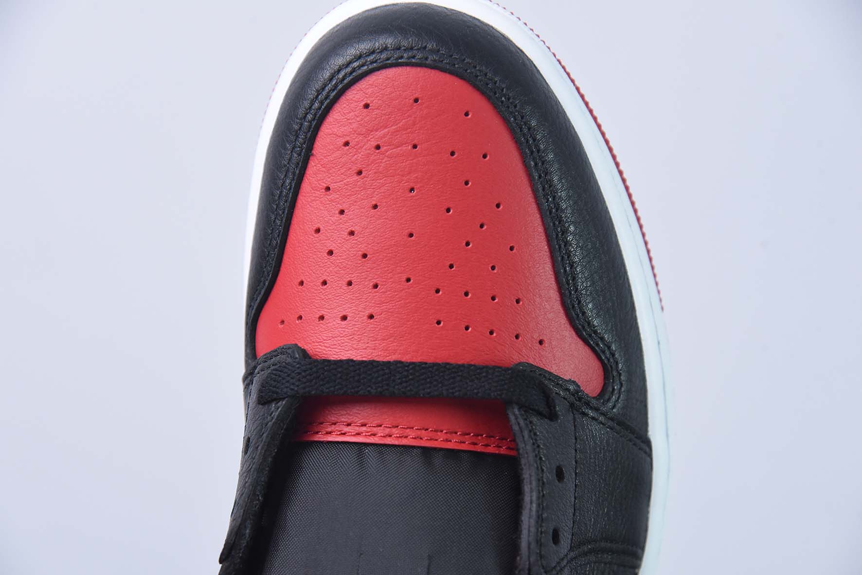 Air Jordan 1 Low OG AJ1反转警灯 黑红蓝 低帮篮球鞋 货号：CZ0775-046