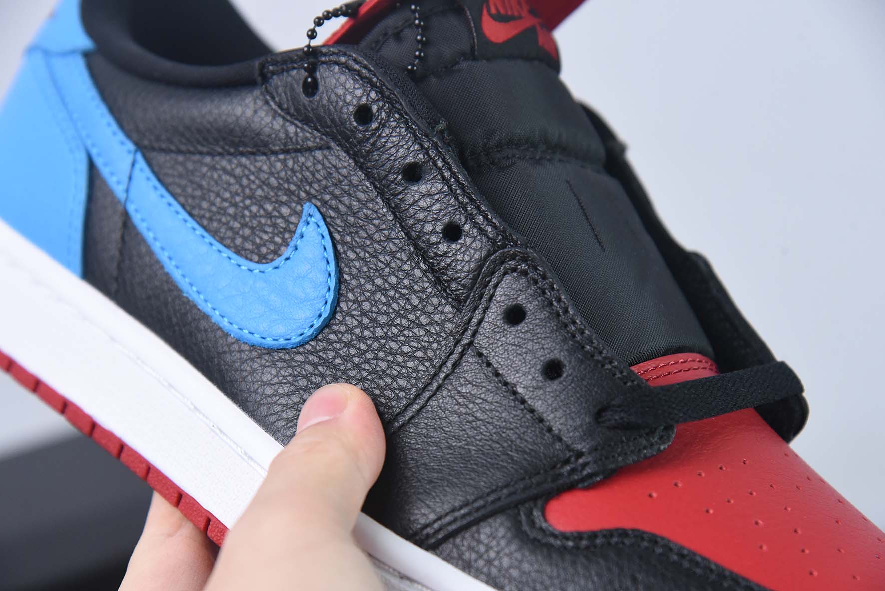 Air Jordan 1 Low OG AJ1反转警灯 黑红蓝 低帮篮球鞋 货号：CZ0775-046