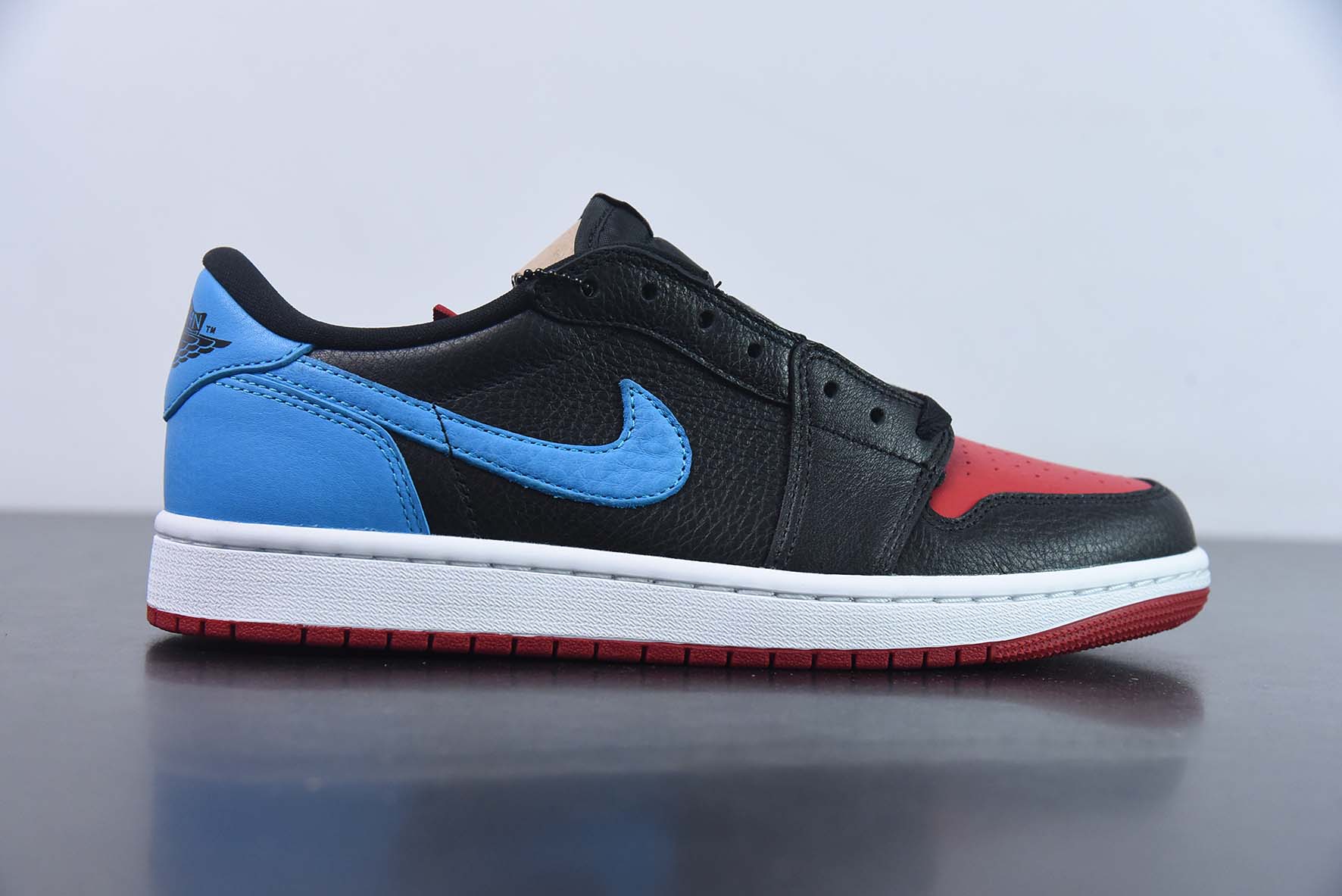 Air Jordan 1 Low OG AJ1反转警灯 黑红蓝 低帮篮球鞋 货号：CZ0775-046
