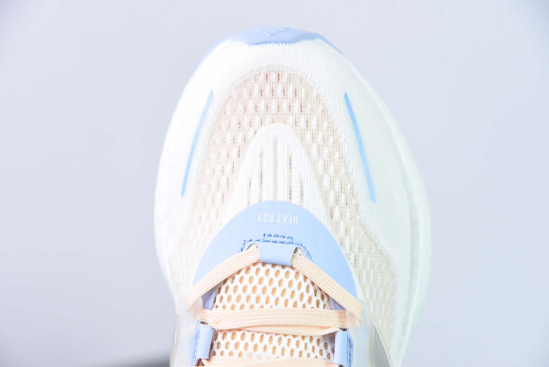 阿迪达斯 ADIDAS 超弹跑步系列 PUREBOOST 22 男女鞋新款稳定排汗减震回弹防滑耐磨跑步运动鞋跑步鞋 货号：HQ1419