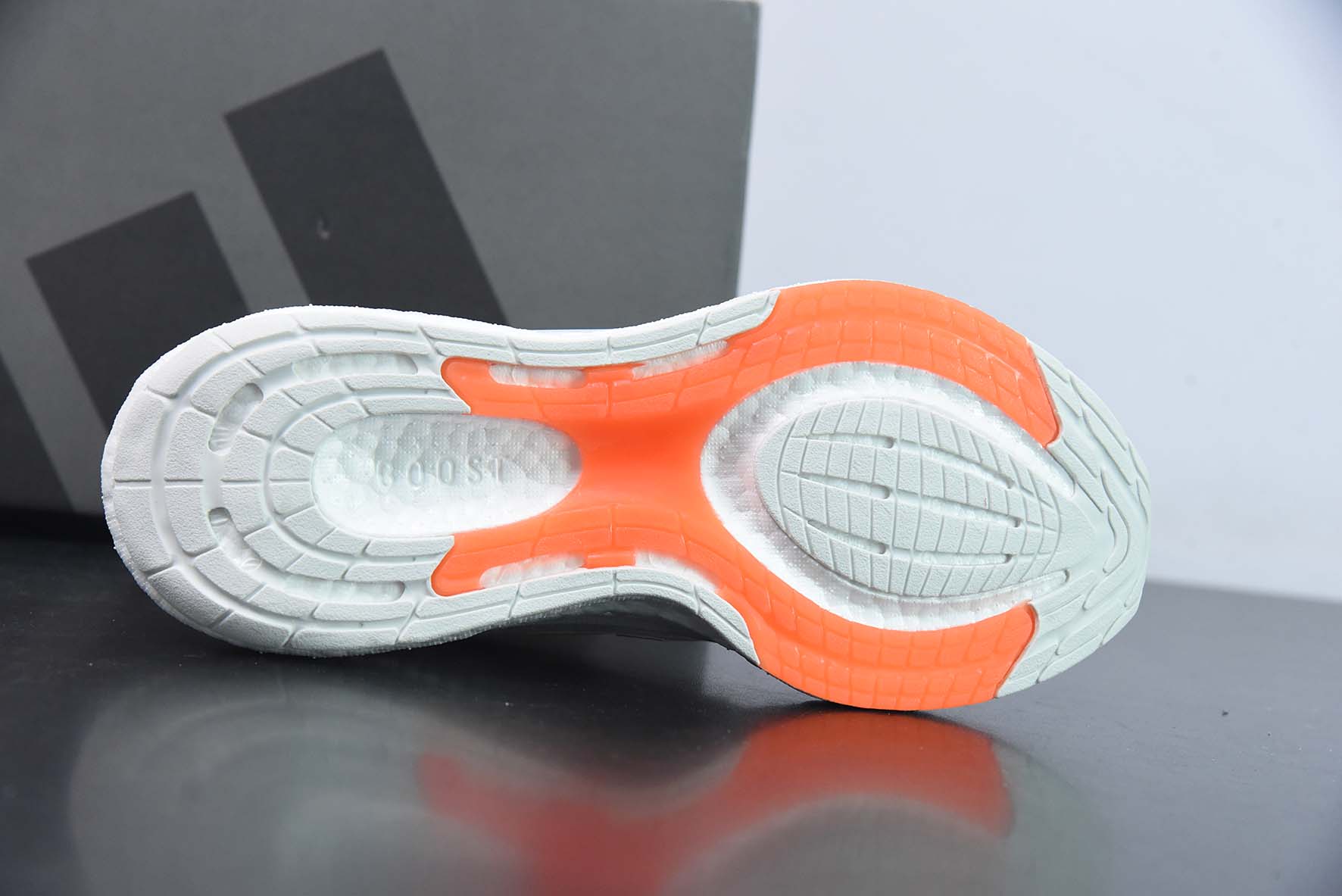 阿迪达斯 ADIDAS 超弹跑步系列 PUREBOOST 22 男女鞋新款稳定排汗减震回弹防滑耐磨跑步运动鞋跑步鞋 货号：HQ1420