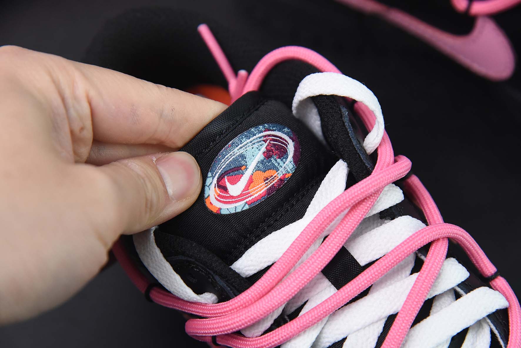 Nk Dunk Low "Multi Color" 活力三勾 定制版解构绑带休闲板鞋 货号：FD4623-145