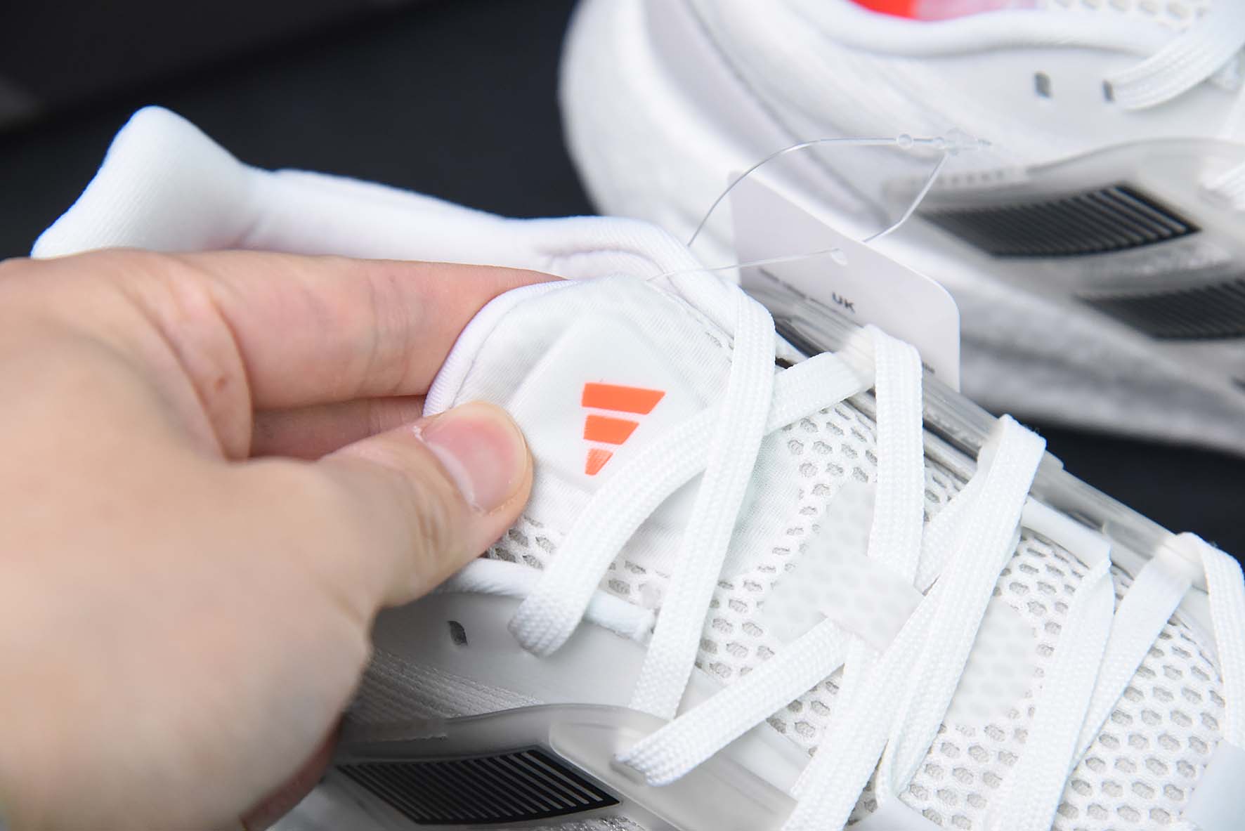 阿迪达斯 ADIDAS 超弹跑步系列 PUREBOOST 22 男女鞋新款稳定排汗减震回弹防滑耐磨跑步运动鞋跑步鞋货号:IG0909