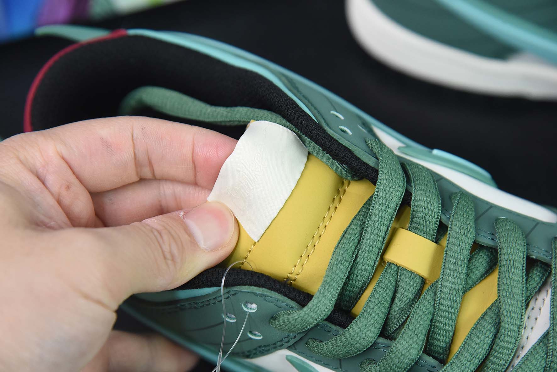 Nike SB Dunk Low"Saint"扣篮系列低帮休闲运动滑板板鞋“深绿米白紫龙圣斗士”ZD2356-156