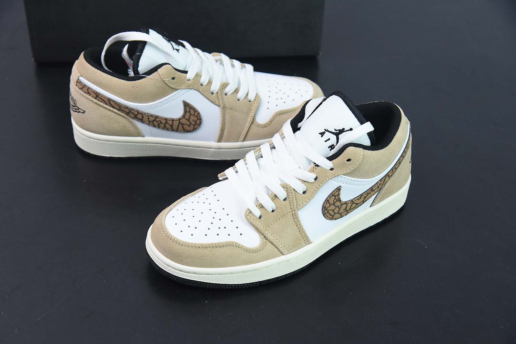 Air Jordan 1 Low 乔1低帮运动篮球鞋 货号：DZ4130-201