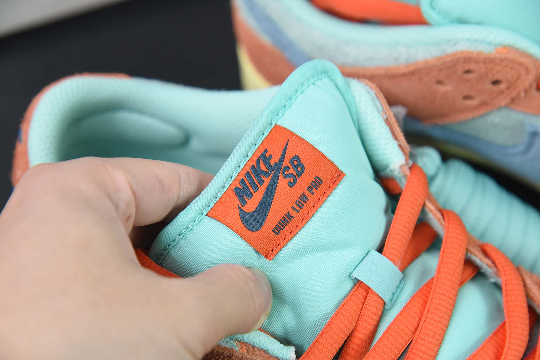 Nike SB Dunk Low Pro"Orange Aqua"扣篮系列低帮休闲运动滑板板鞋“翻毛湖水蓝亮橙”货号:DV5429-800
