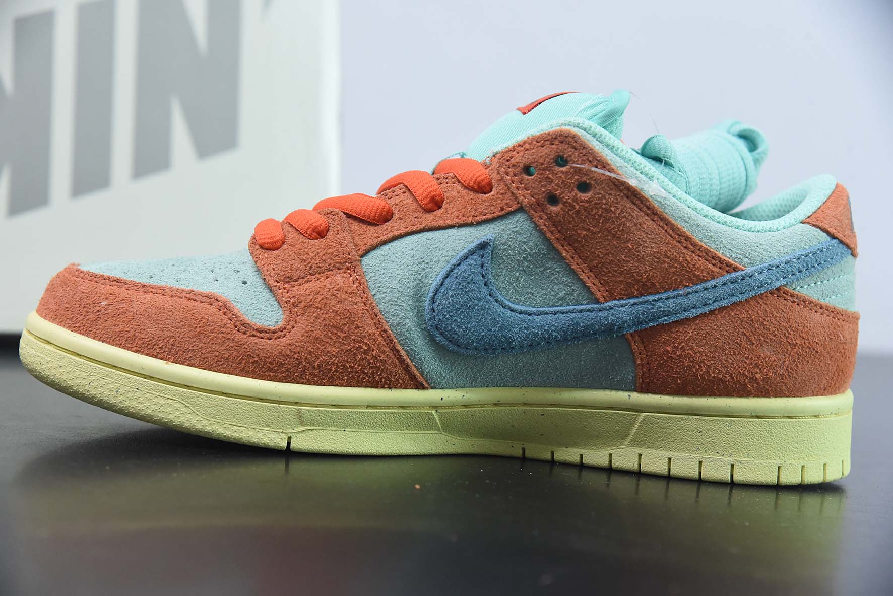 Nike SB Dunk Low Pro"Orange Aqua"扣篮系列低帮休闲运动滑板板鞋“翻毛湖水蓝亮橙”货号:DV5429-800