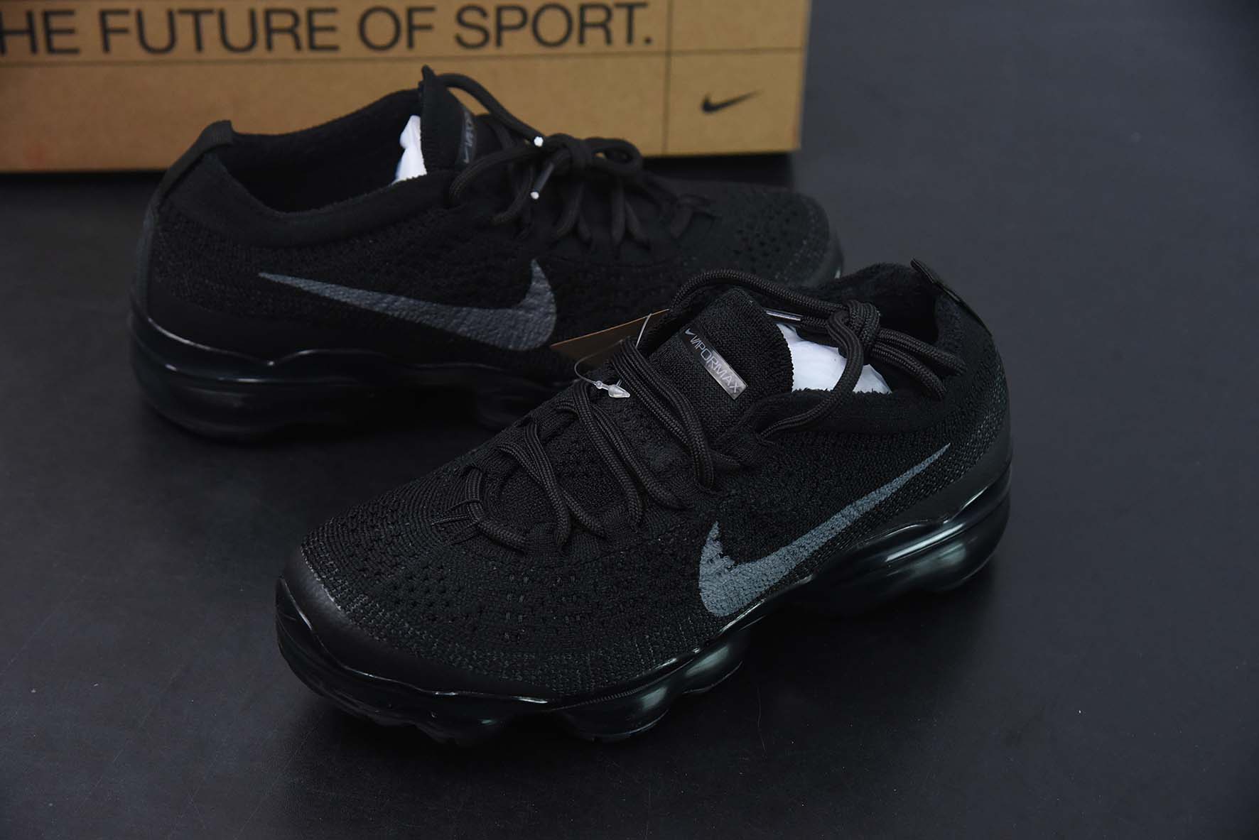 Nike Air Vapormax FK 2023 耐克气垫跑步鞋货号: dv6840-001