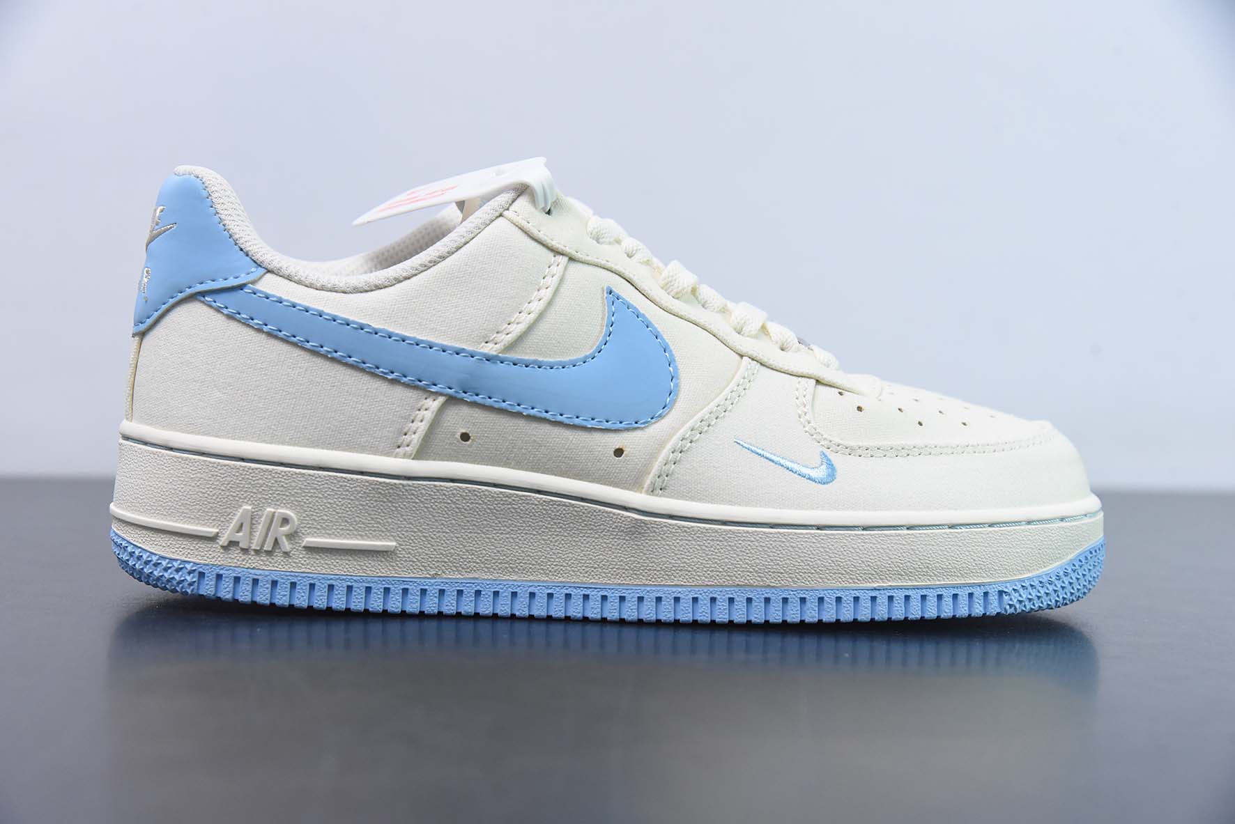 Nk Air Force 1'07 Low 天蓝小勾 布面空军一号低帮休闲板鞋 货号:ME0112-533