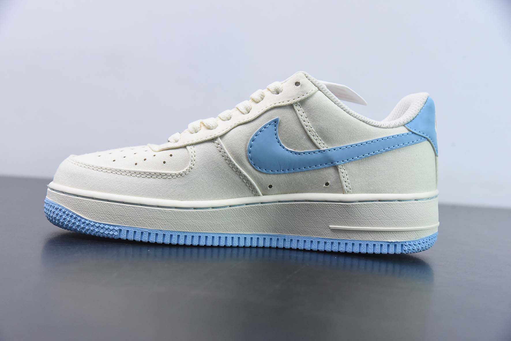 Nk Air Force 1'07 Low 天蓝小勾 布面空军一号低帮休闲板鞋 货号:ME0112-533
