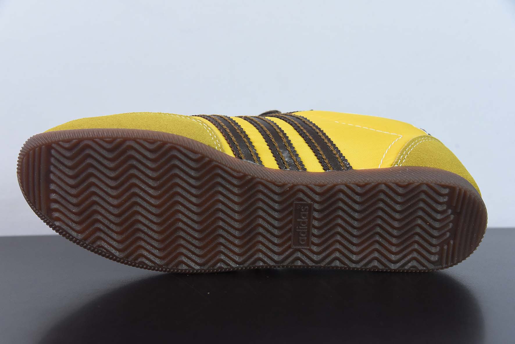 Adidas WB Japan Low 阿迪 三叶草WB日产系列经典复古低帮休闲运动慢跑鞋货号:GY5752