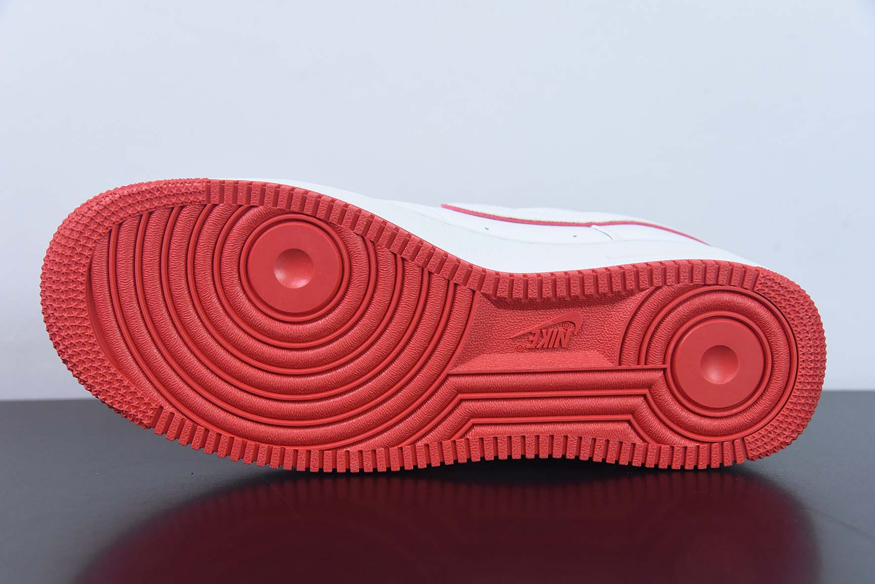 Nk Air Force 1'07 Low 空军一号低帮休闲板鞋 货号：DV0788-102