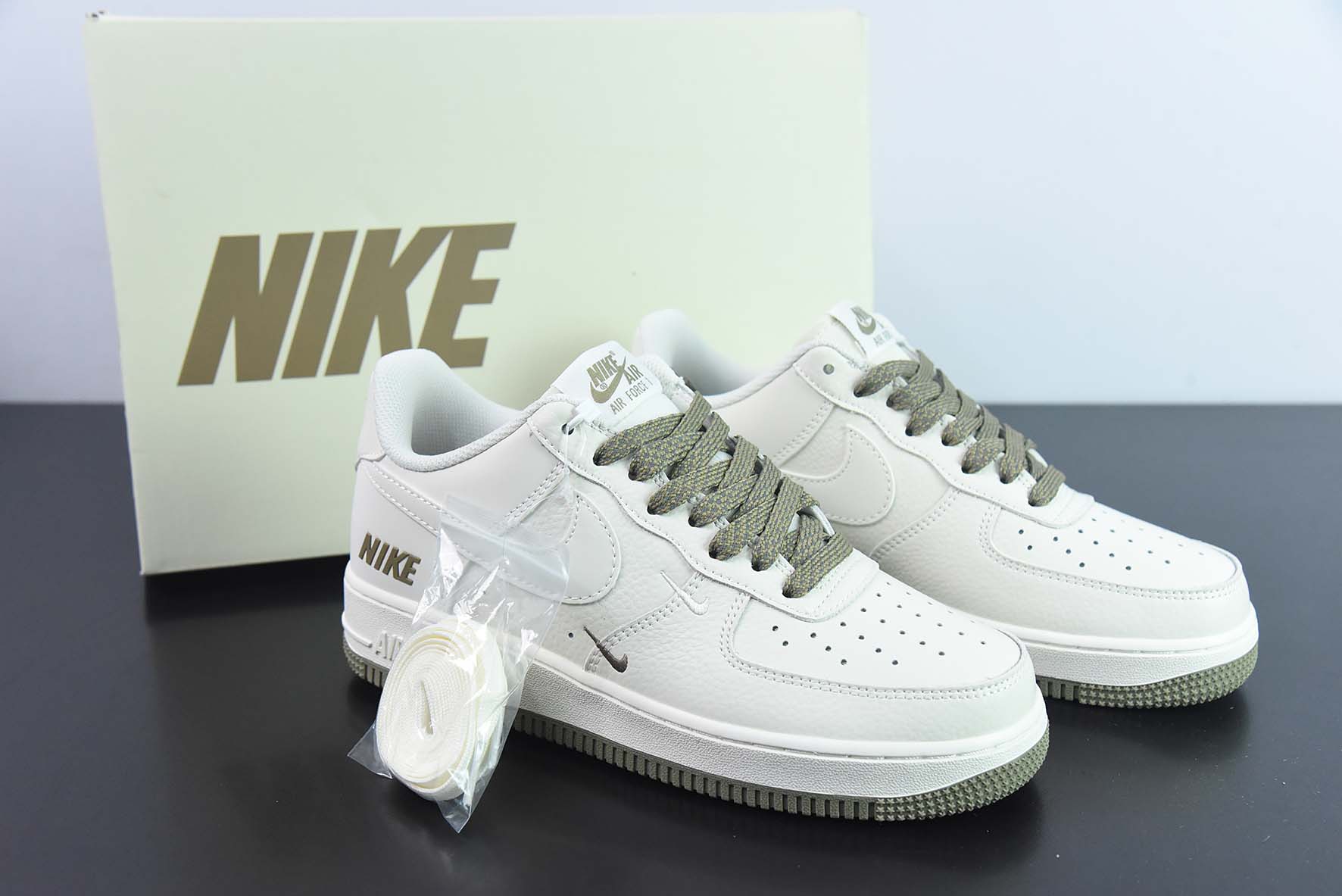 Nike Air Force 1’07 Low空军一号皮革米白咖棕NIKE反光三钩”货号:TV2306-256