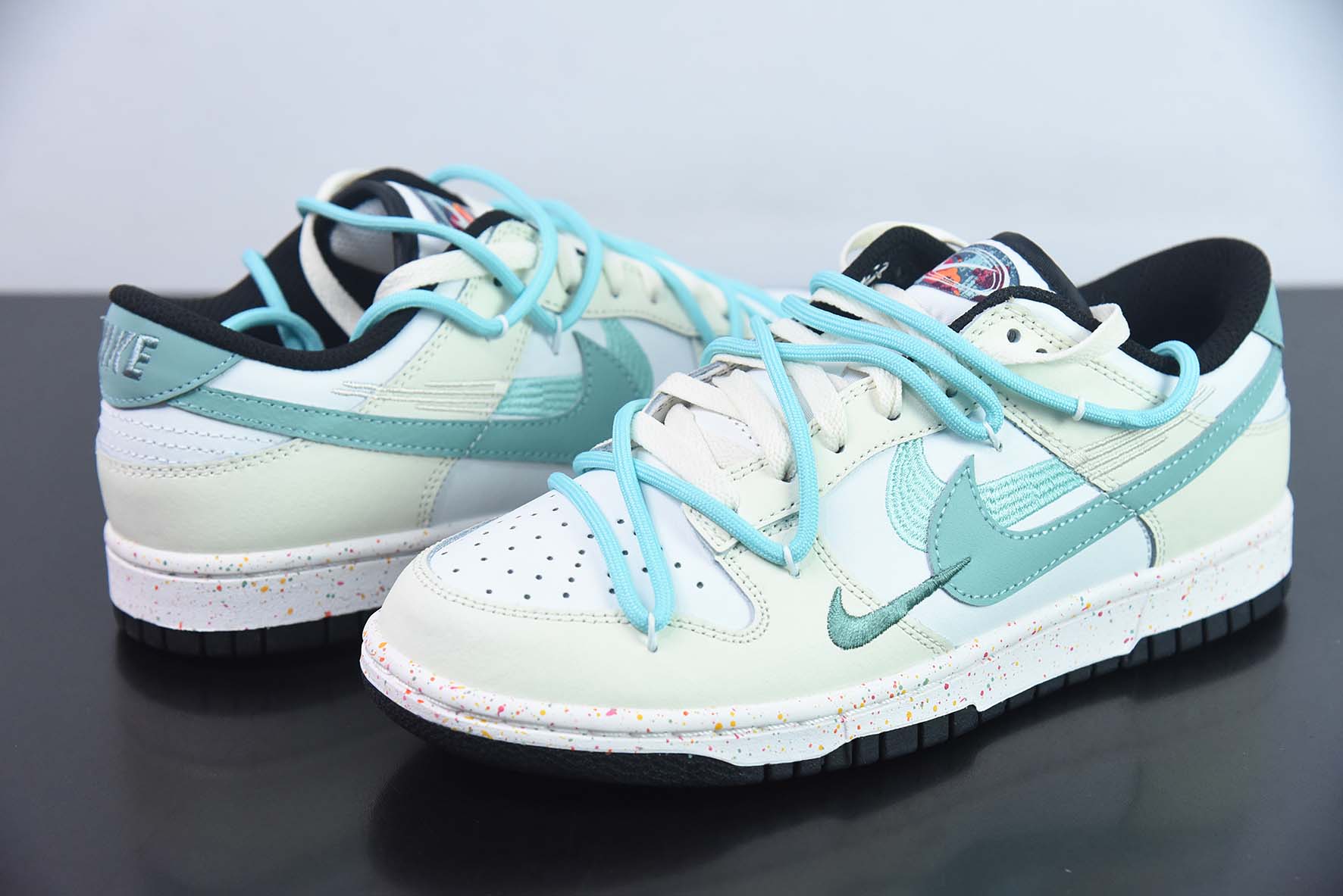 NK Dunk Low  三勾 米白绿 低帮休闲板鞋 货号：FD4623-147